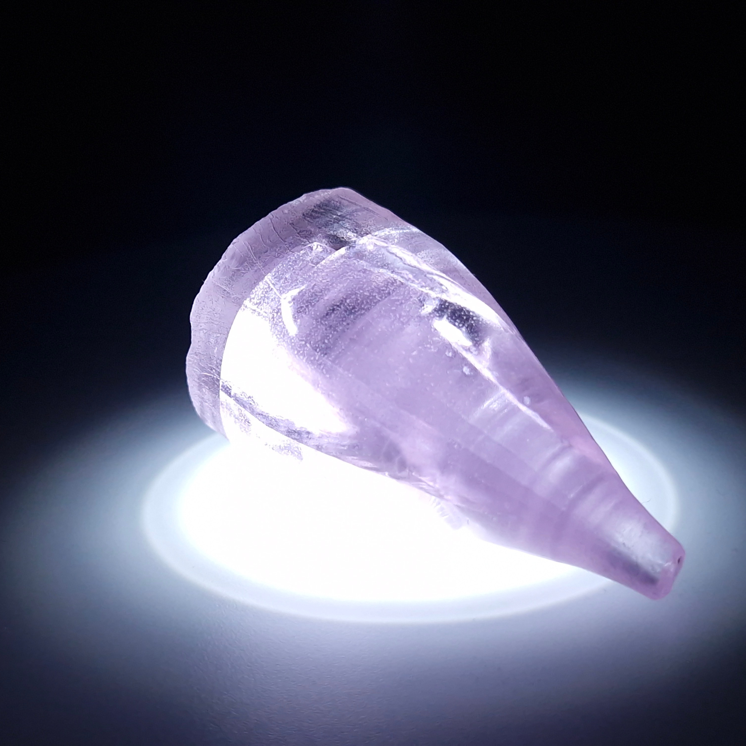 Искусственный гранат YAG. YAG garnet иттрий алюминиевый гранат ИАГ