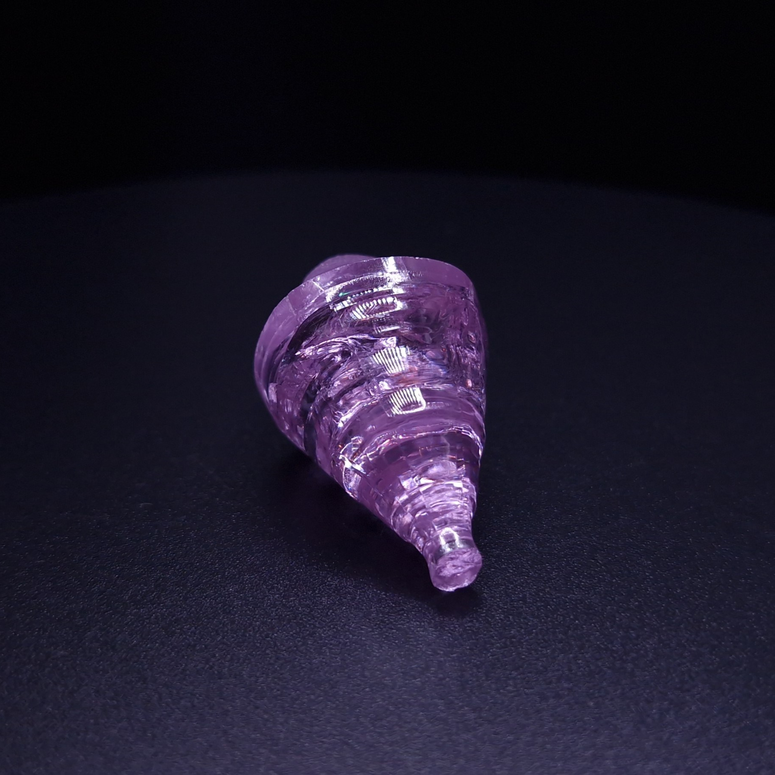 YAG гранат фиолетовый. YAG garnet иттрий алюминиевый гранат ИАГ