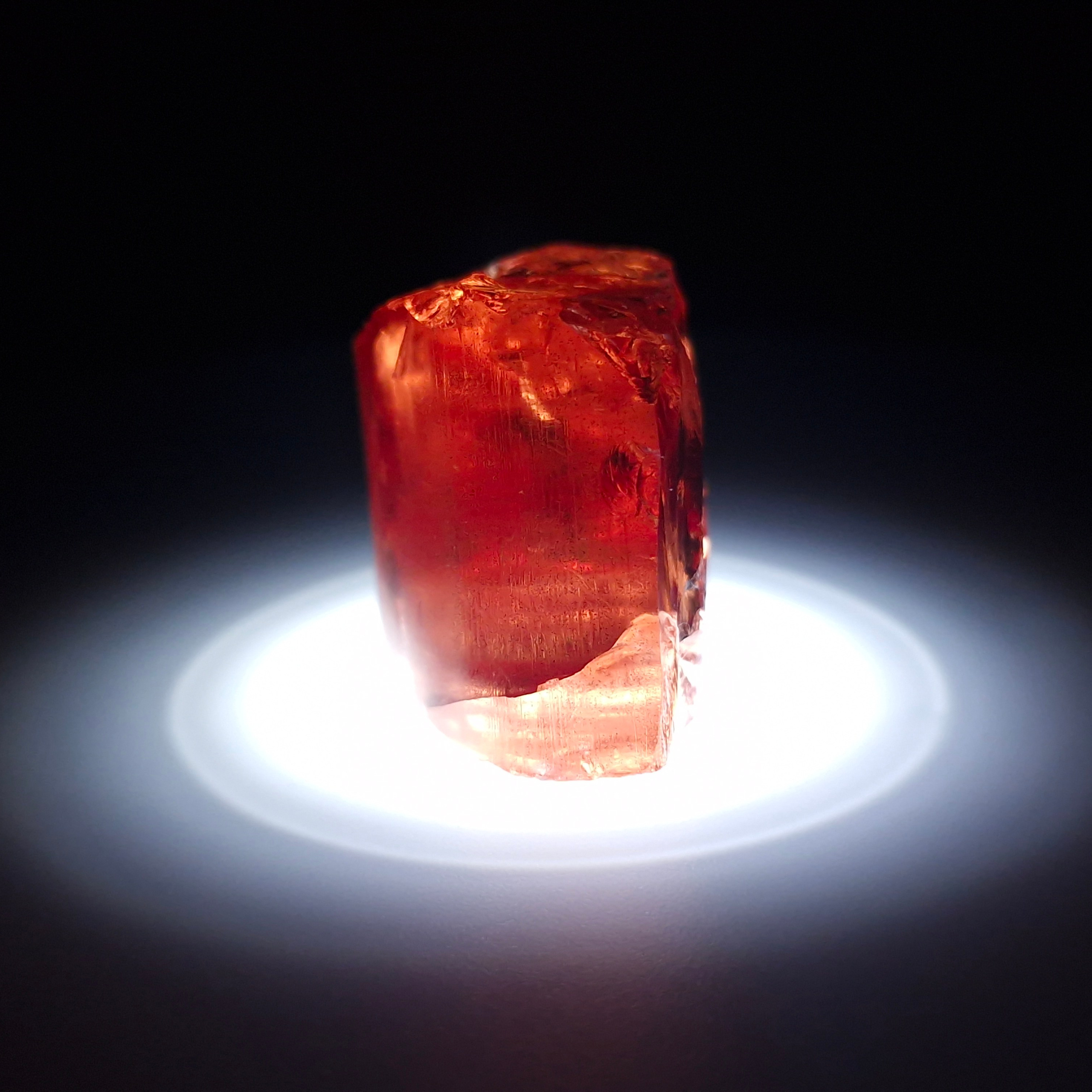 Алюмо-иттриевый гранат. YAG garnet иттрий алюминиевый гранат ИАГ