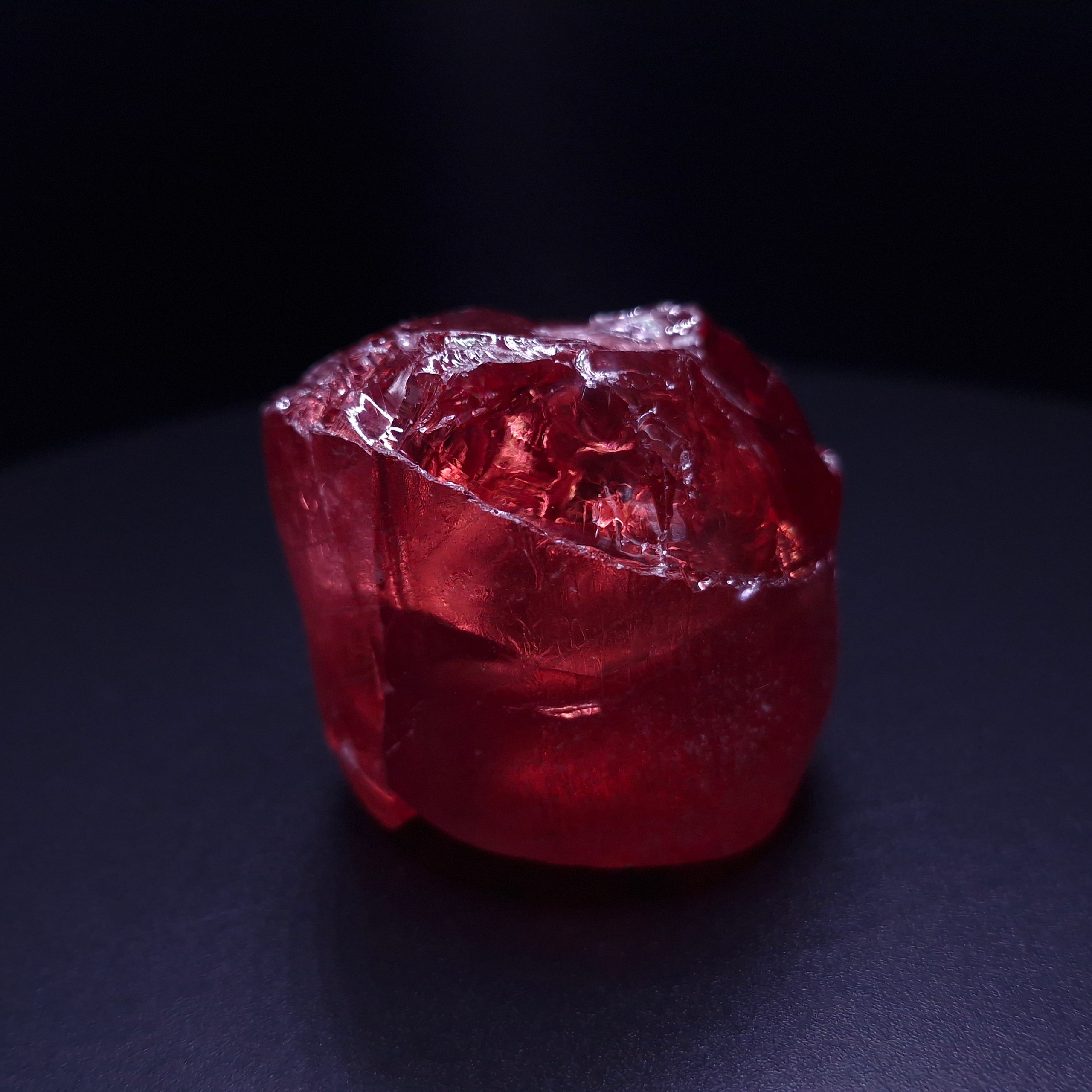 АИГ YAG красный. YAG garnet иттрий алюминиевый гранат ИАГ