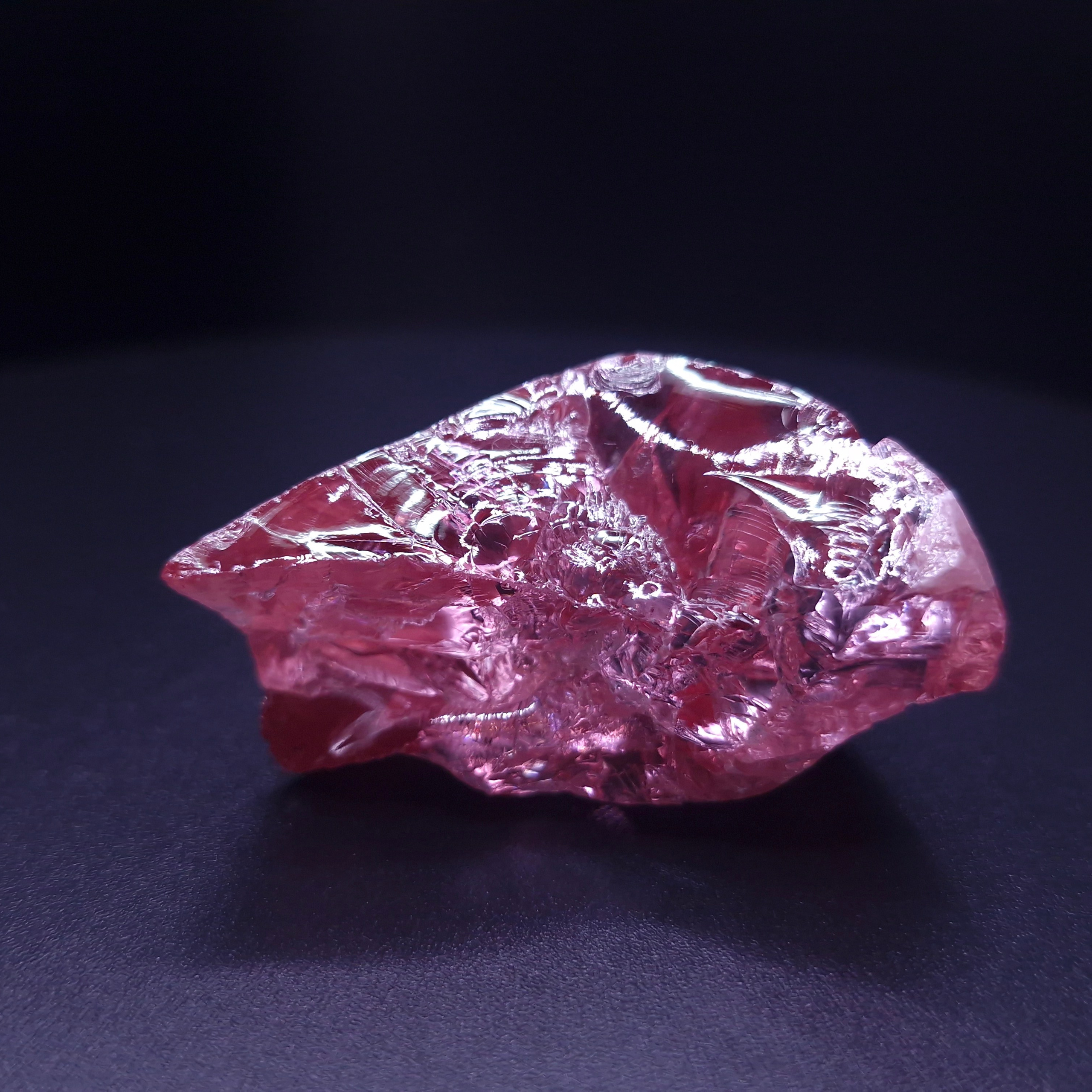 YAG Yttrium Aluminum Garnet красный. YAG garnet иттрий алюминиевый гранат ИАГ