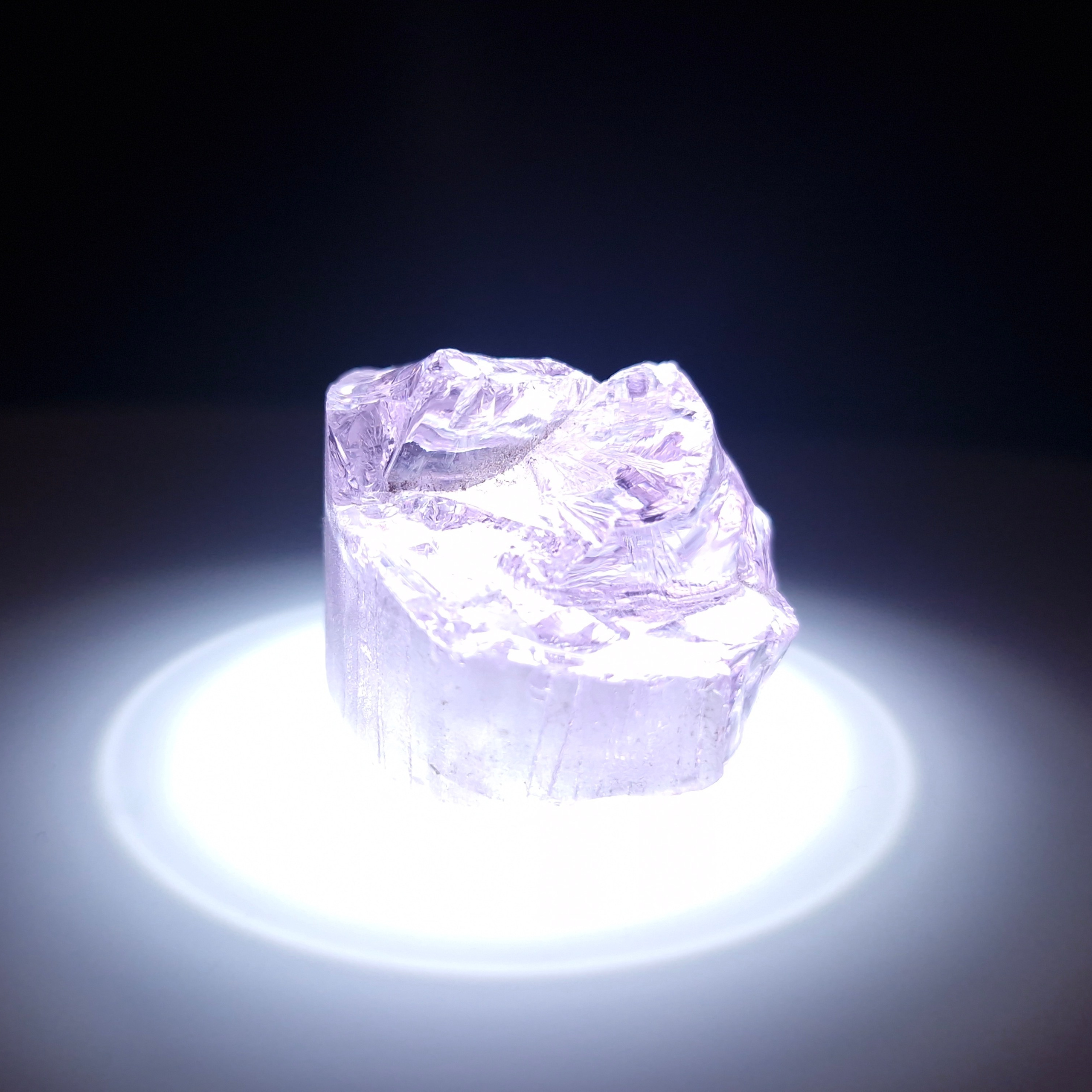 Синтетический YAG гранат garnet 35.78 гр. YAG garnet иттрий алюминиевый гранат ИАГ