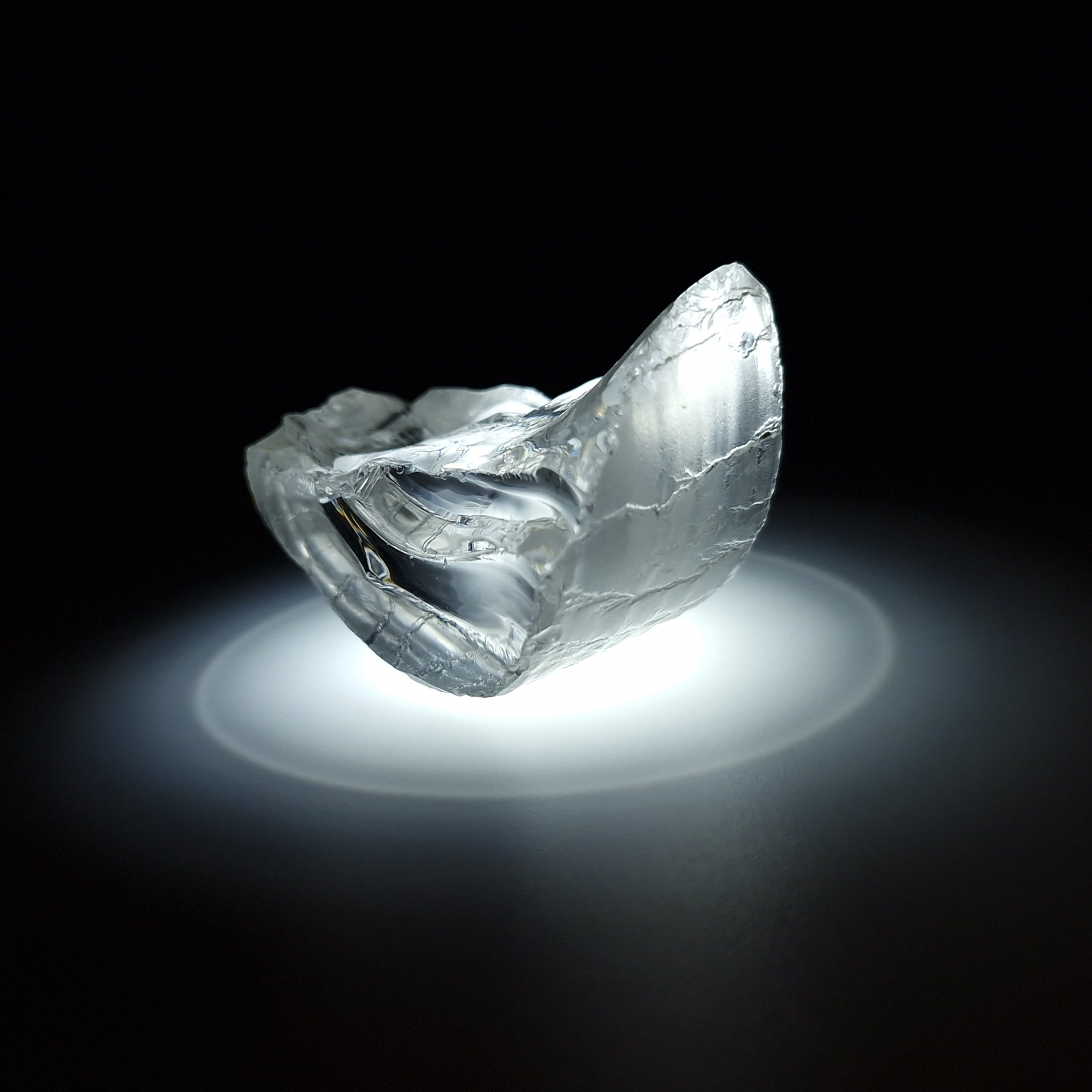 White YAG garnet 167 carats. YAG garnet иттрий алюминиевый гранат ИАГ