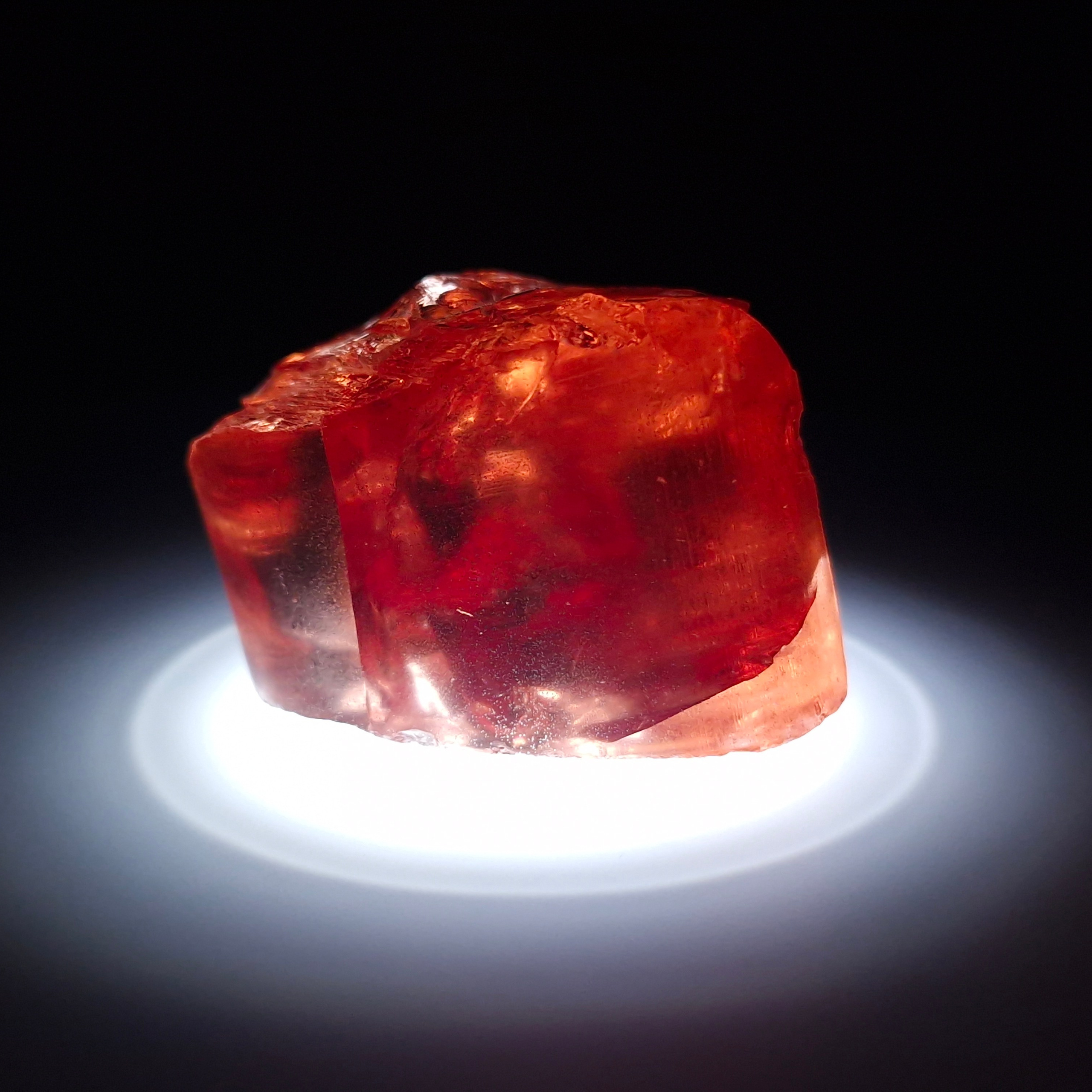 Алюмо-иттриевый гранат. YAG garnet иттрий алюминиевый гранат ИАГ