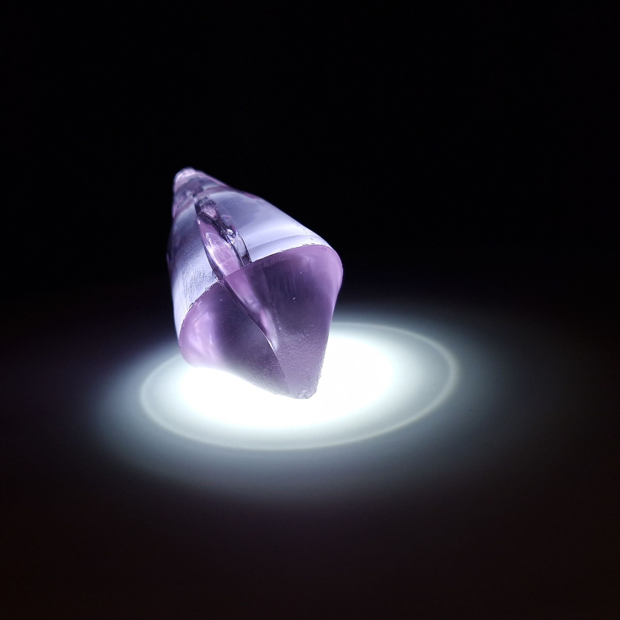 Редкий камень гранат. YAG garnet иттрий алюминиевый гранат ИАГ