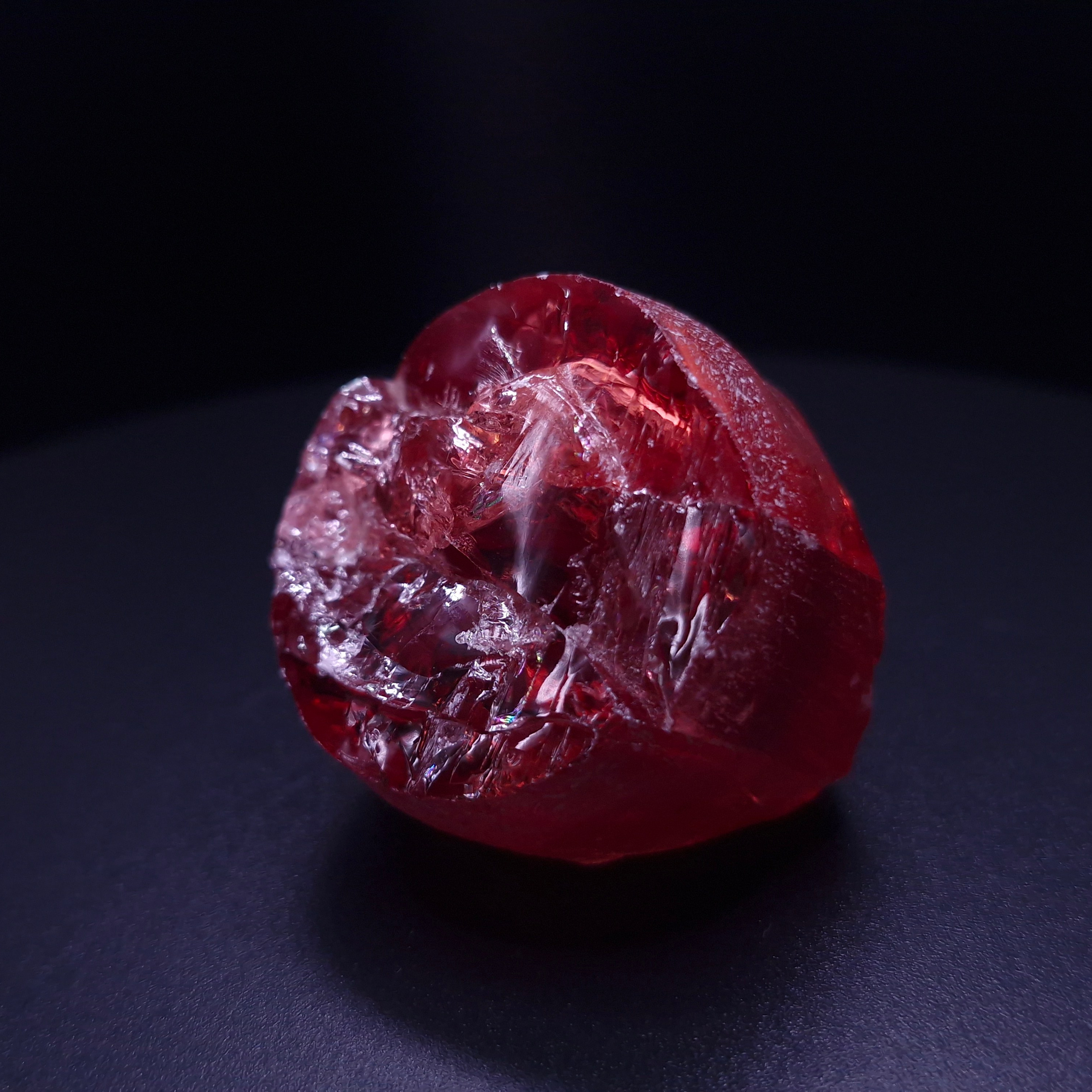 АИГ YAG красный. YAG garnet иттрий алюминиевый гранат ИАГ