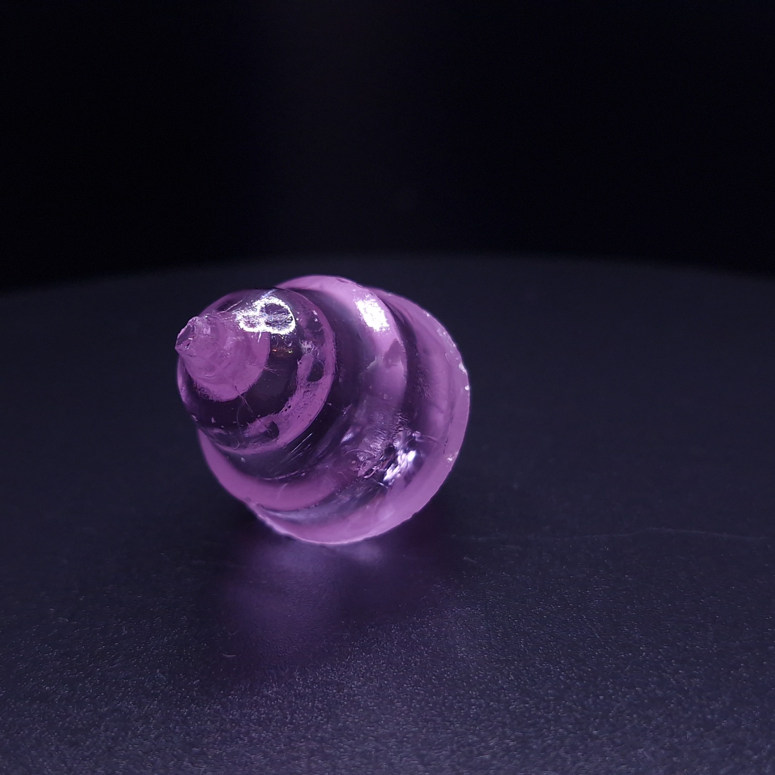 Фиолетовый камень гранат garnet purple. YAG garnet иттрий алюминиевый гранат ИАГ