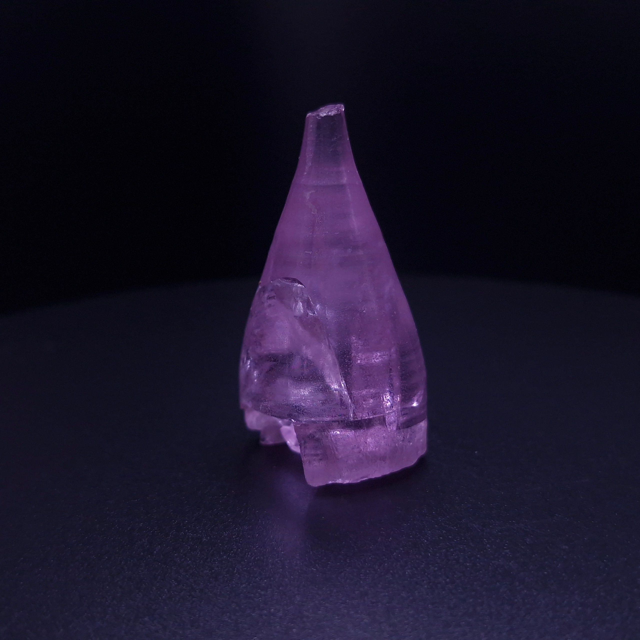 Искусственный гранат YAG. YAG garnet иттрий алюминиевый гранат ИАГ