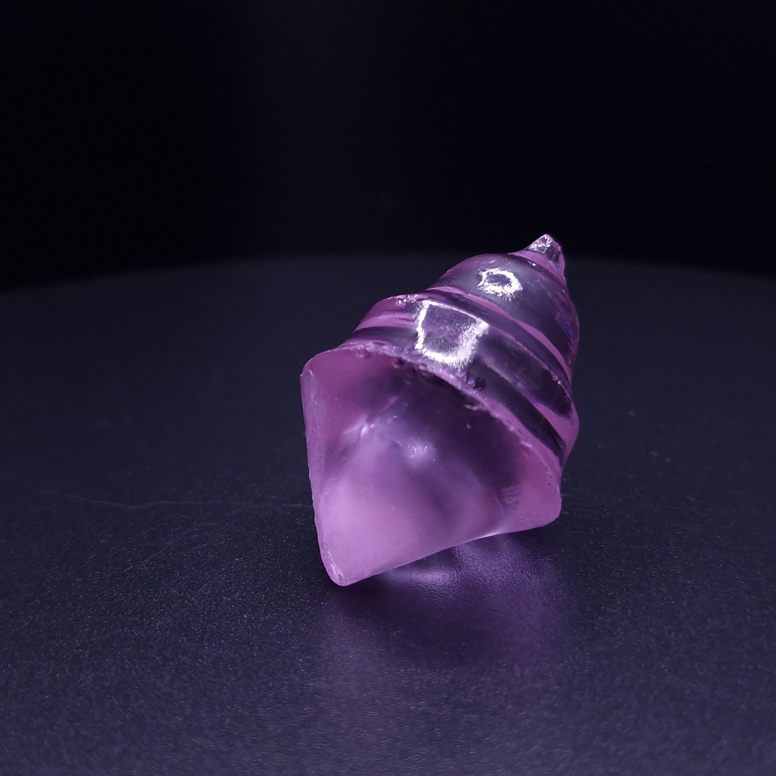 Фиолетовый камень гранат garnet purple. YAG garnet иттрий алюминиевый гранат ИАГ