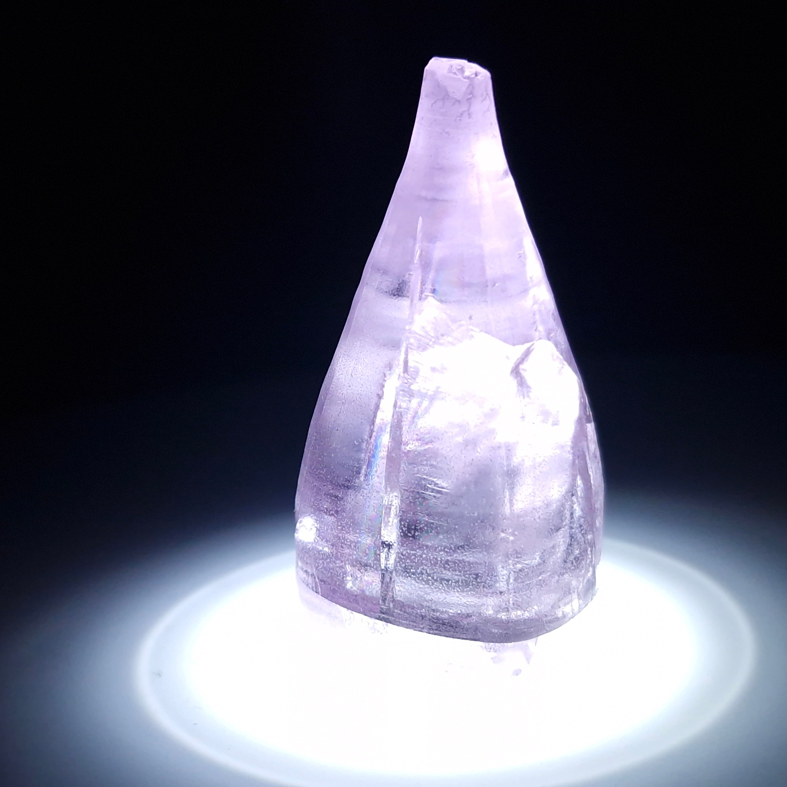 Искусственный гранат YAG. YAG garnet иттрий алюминиевый гранат ИАГ