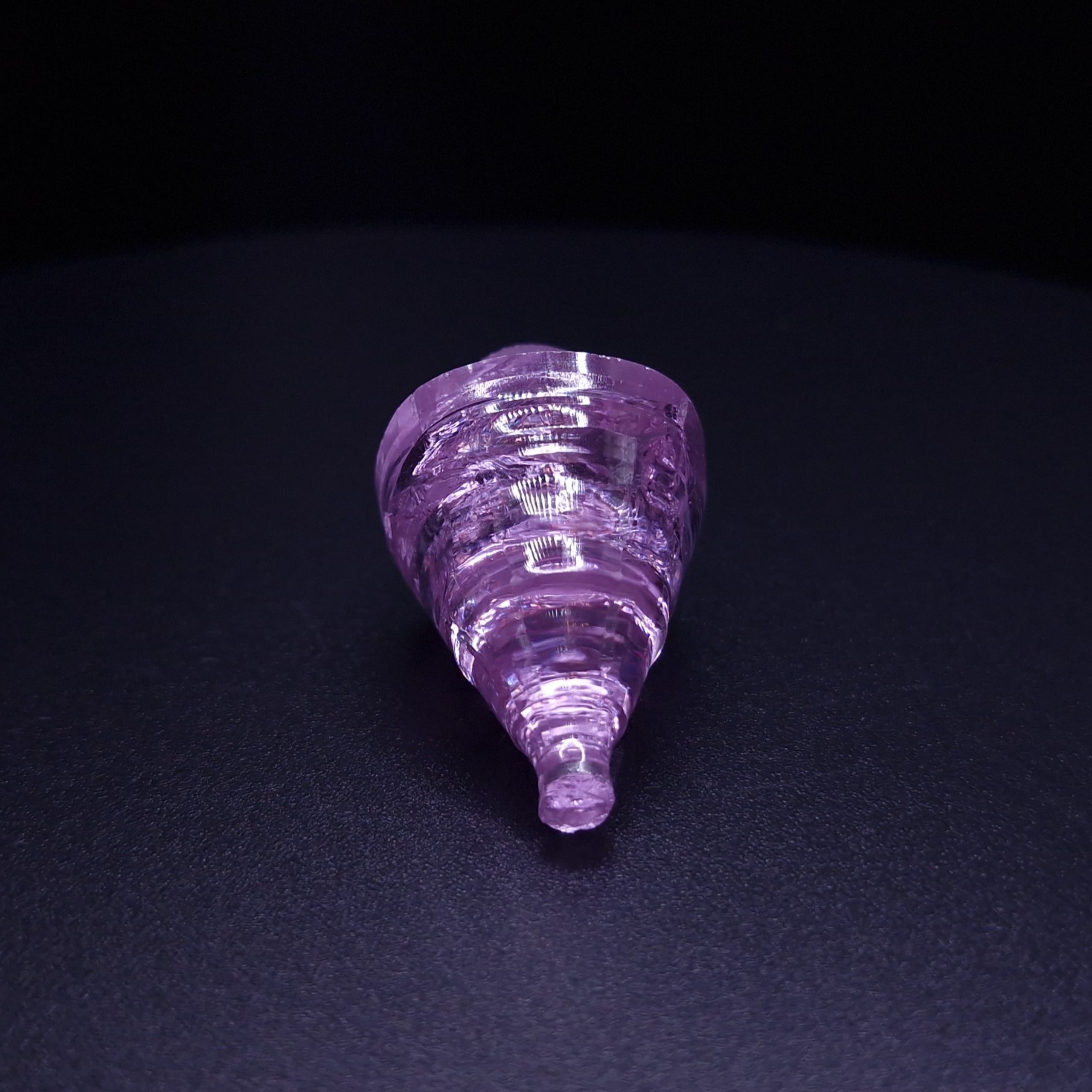 YAG гранат фиолетовый. YAG garnet иттрий алюминиевый гранат ИАГ