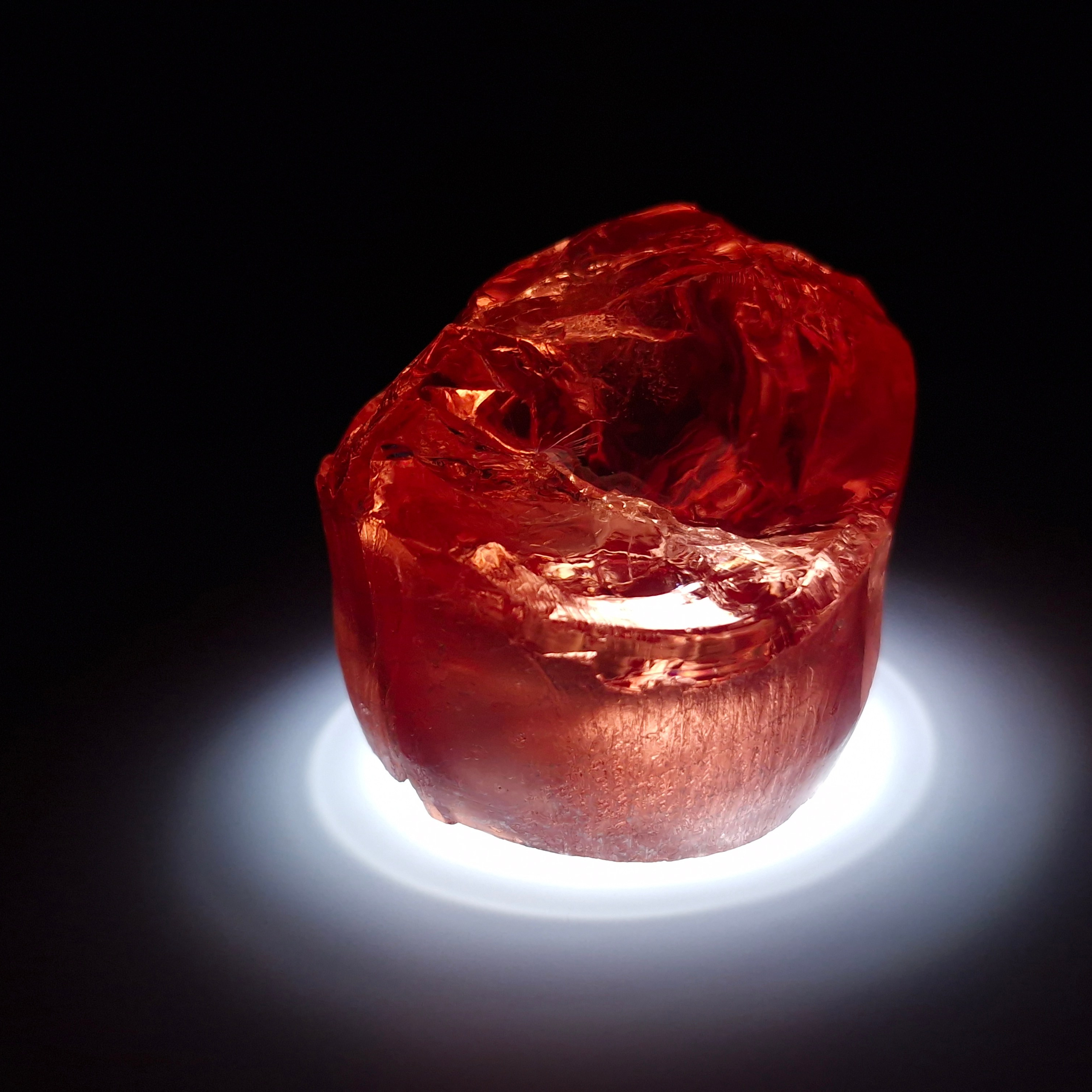 АИГ YAG красный. YAG garnet иттрий алюминиевый гранат ИАГ