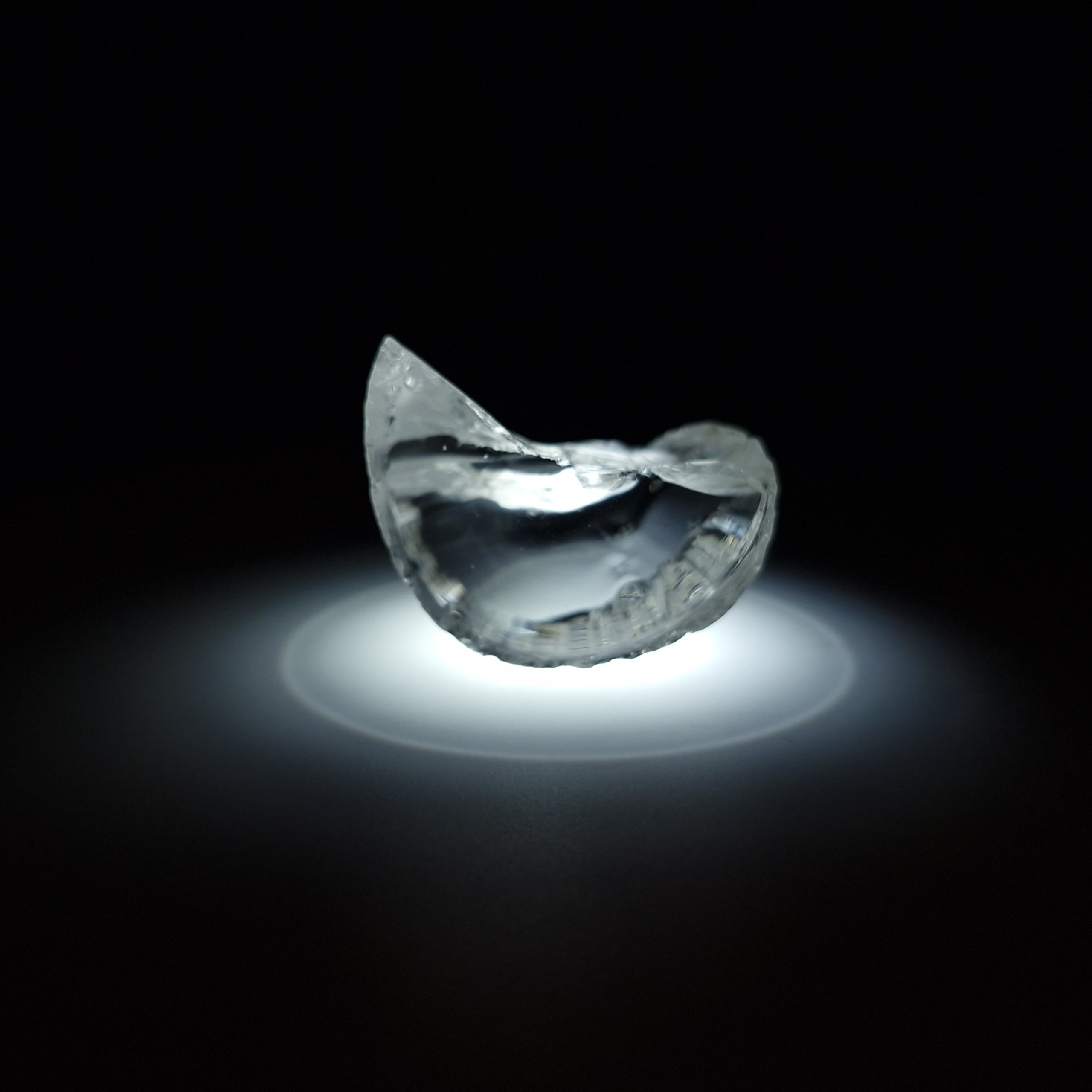 White YAG garnet 167 carats. YAG garnet иттрий алюминиевый гранат ИАГ