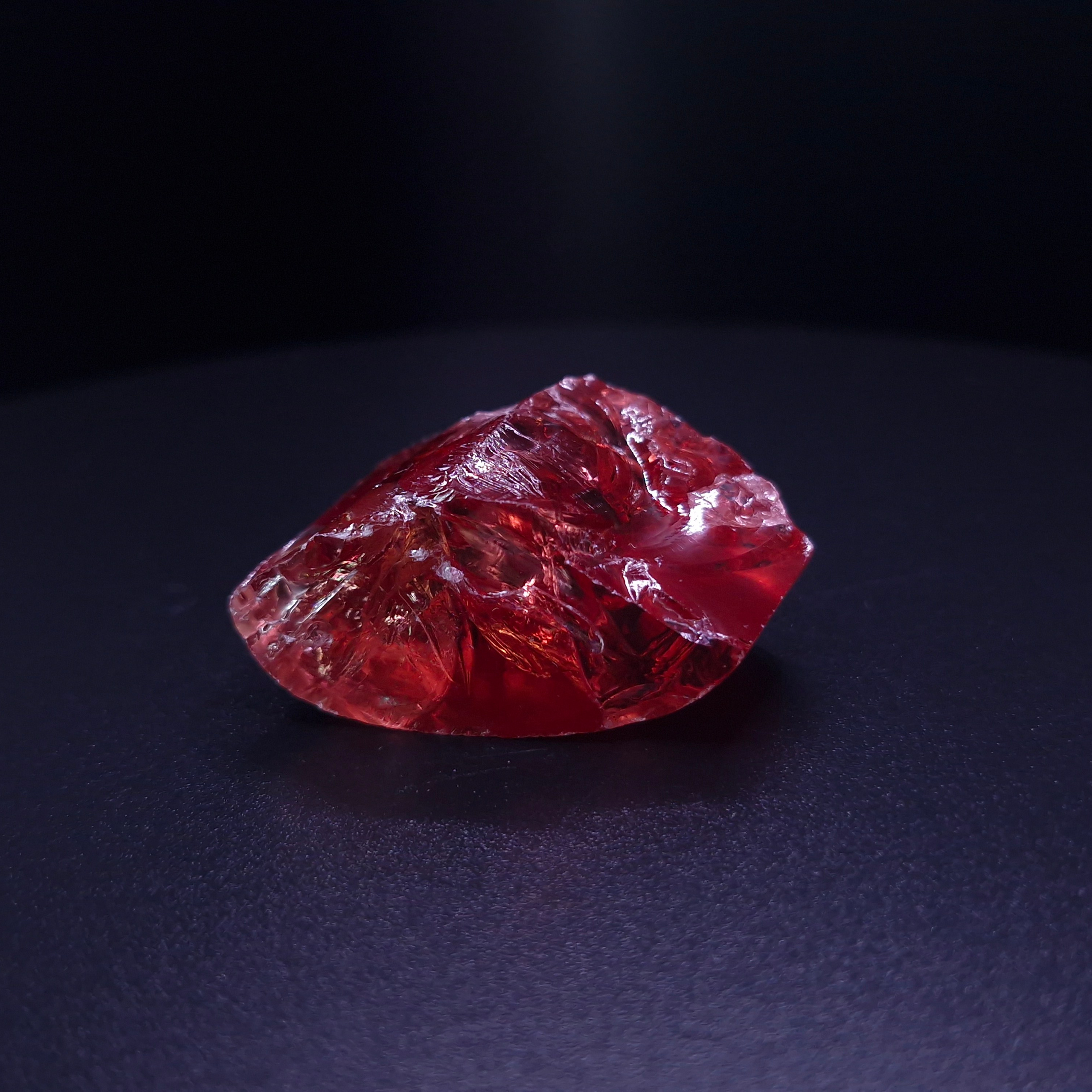 алюмо-иттриевый гранат гранат 50.19 гр