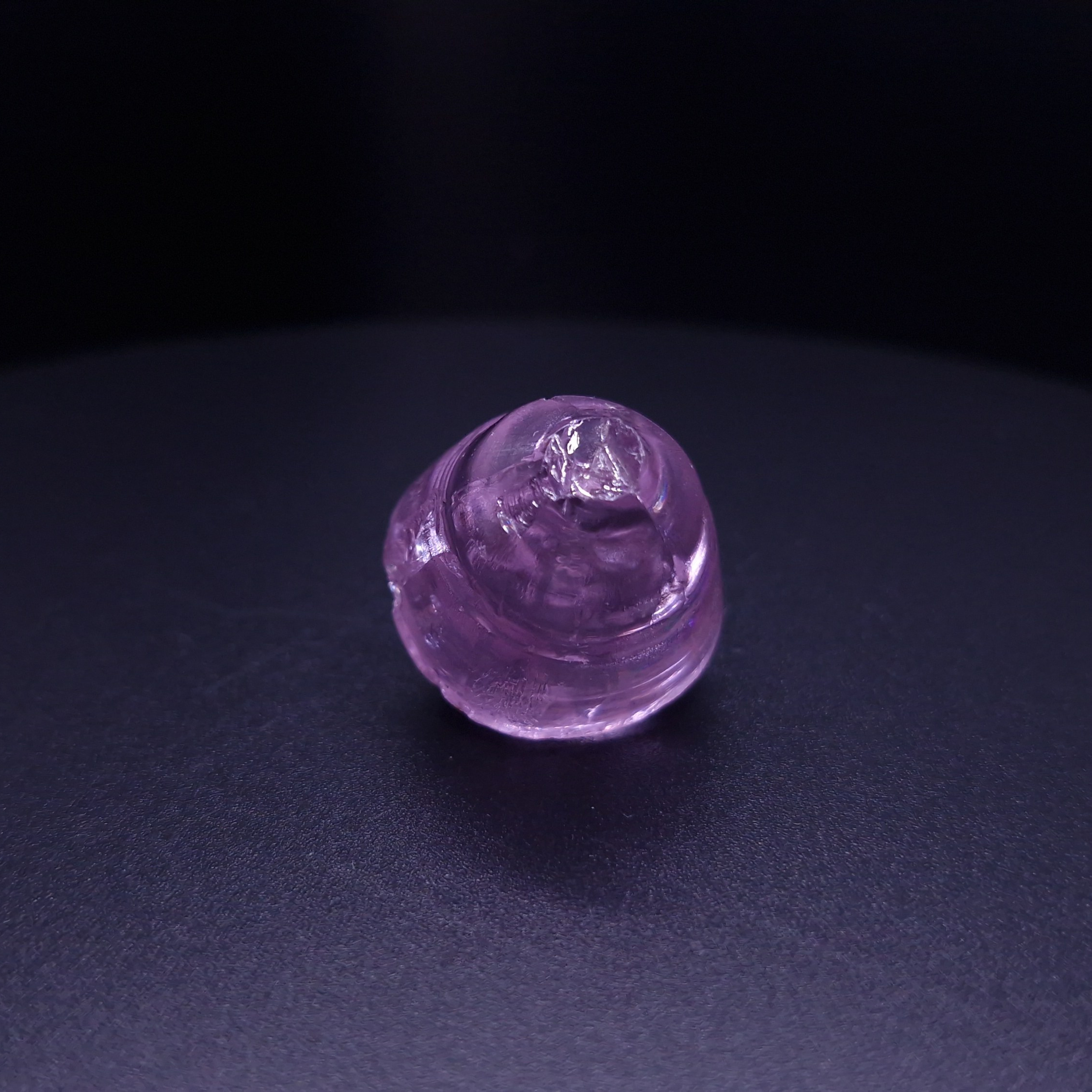 Кристалл граната фиолетовый. YAG garnet иттрий алюминиевый гранат ИАГ