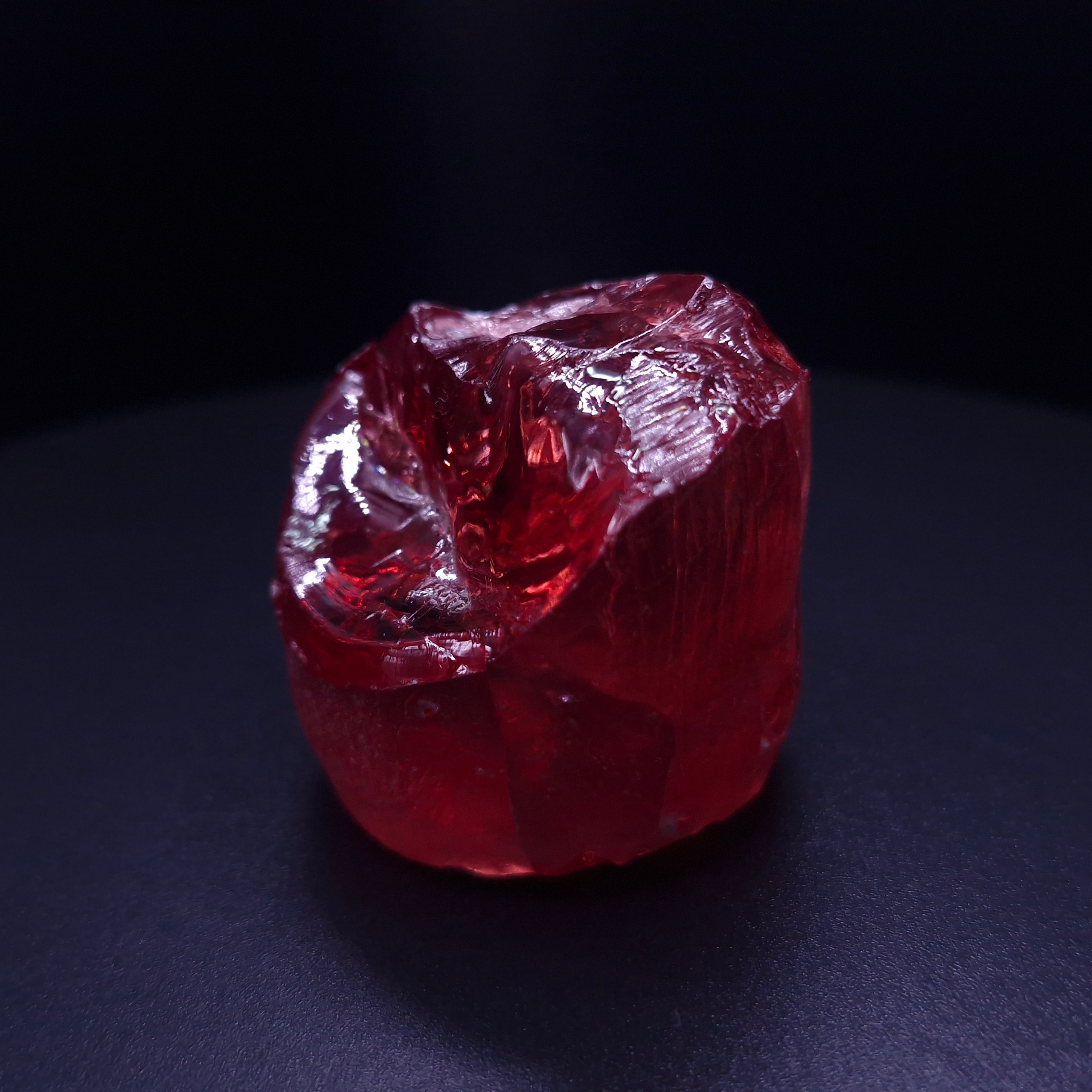 АИГ YAG красный. YAG garnet иттрий алюминиевый гранат ИАГ