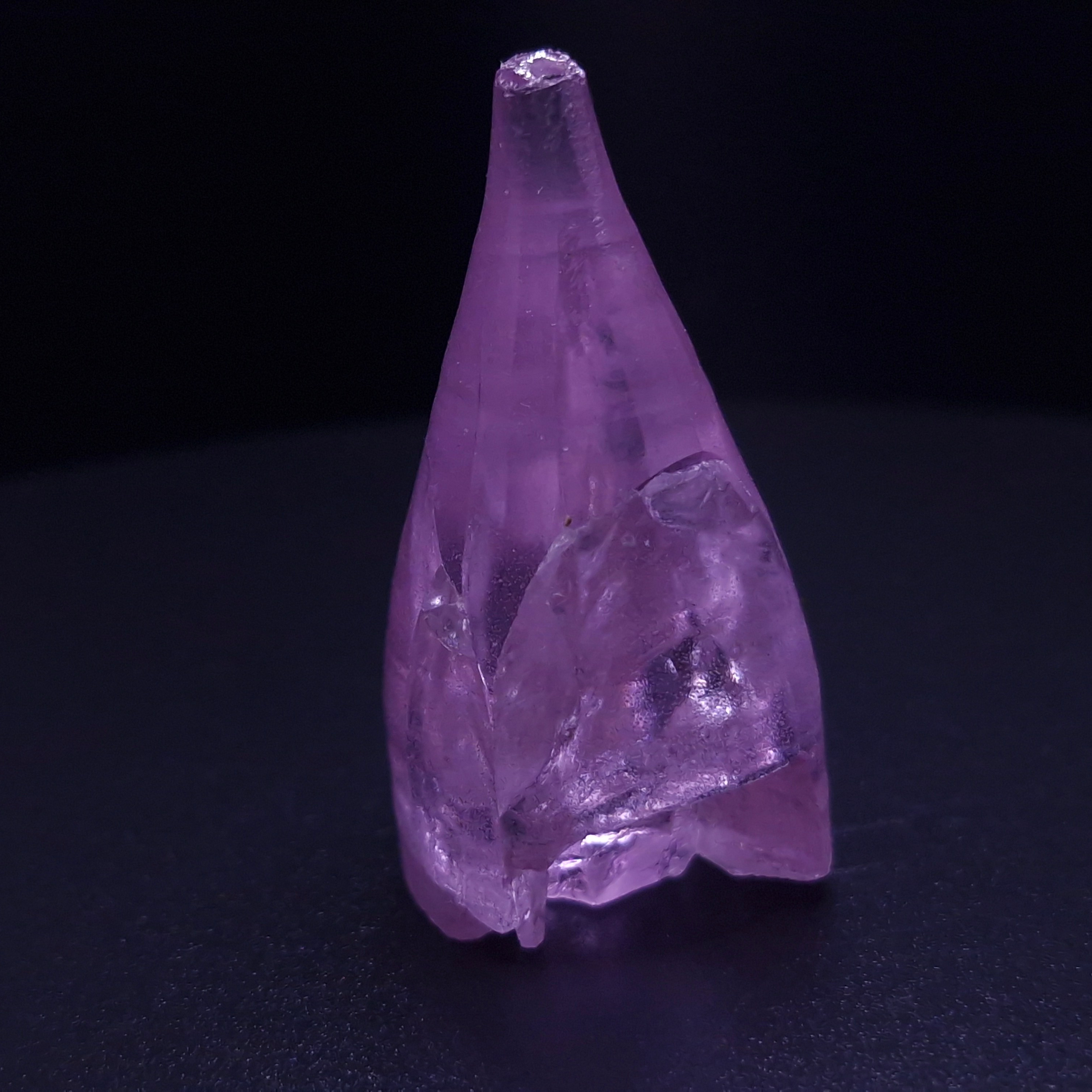 Искусственный гранат YAG. YAG garnet иттрий алюминиевый гранат ИАГ