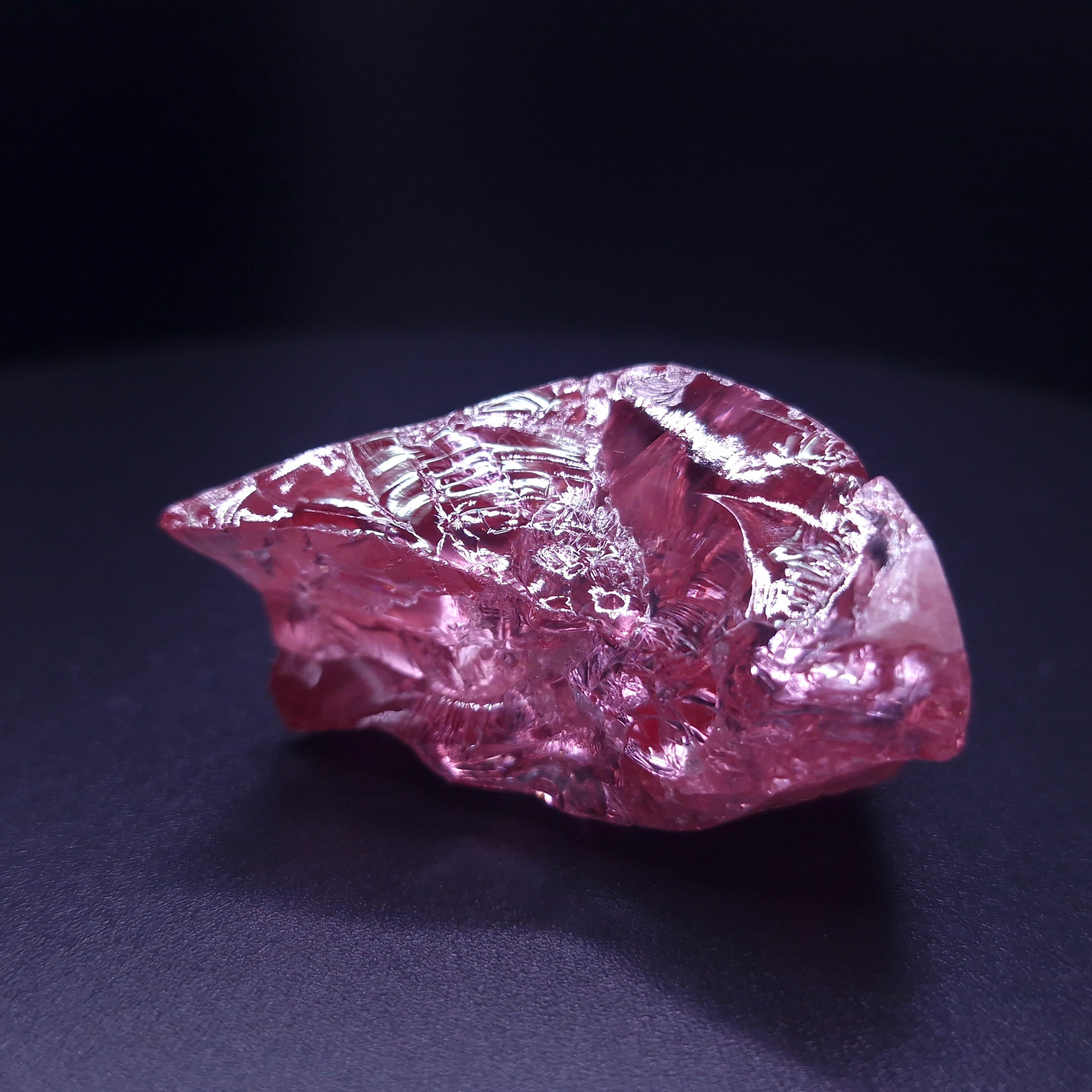 YAG Yttrium Aluminum Garnet красный. YAG garnet иттрий алюминиевый гранат ИАГ