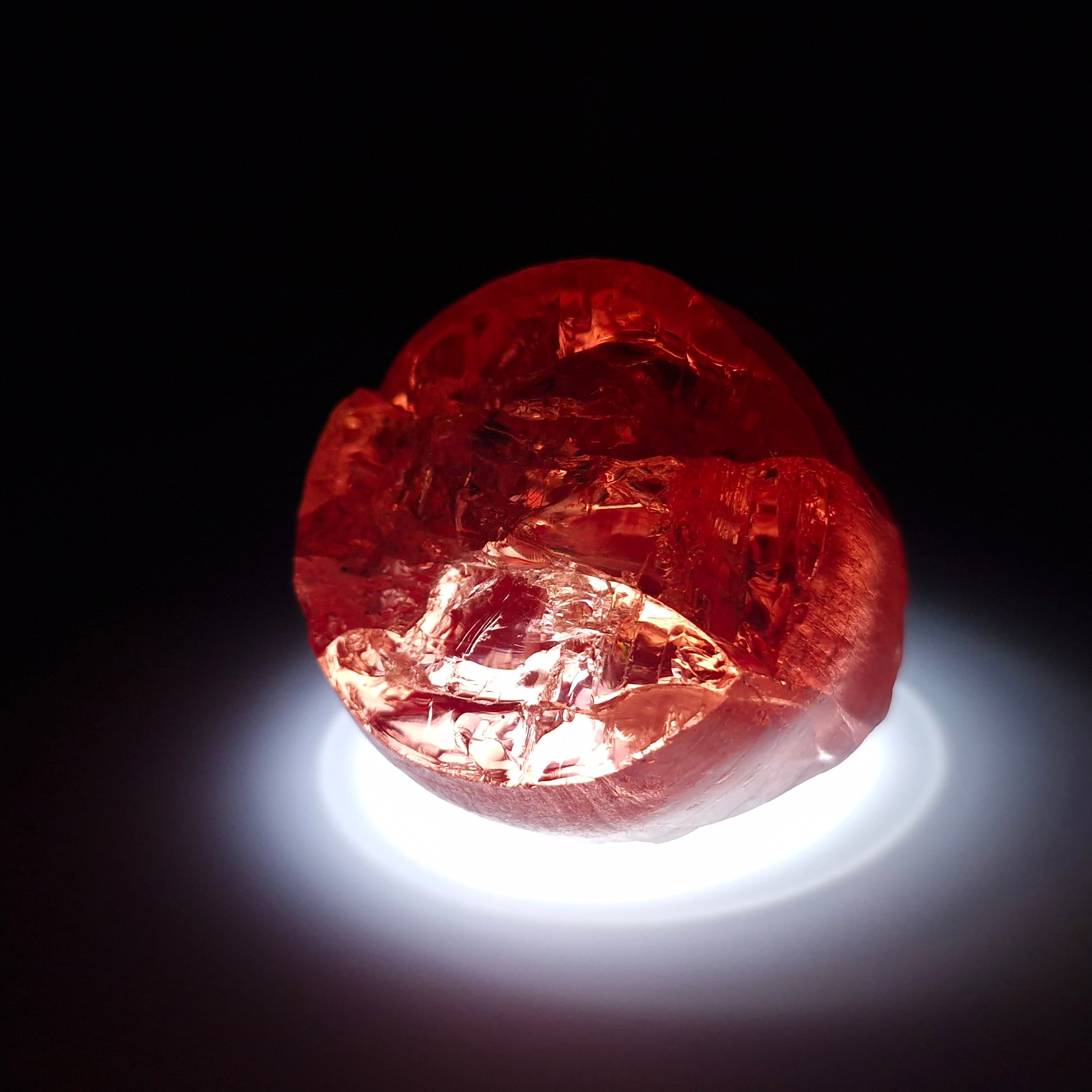 АИГ YAG красный. YAG garnet иттрий алюминиевый гранат ИАГ