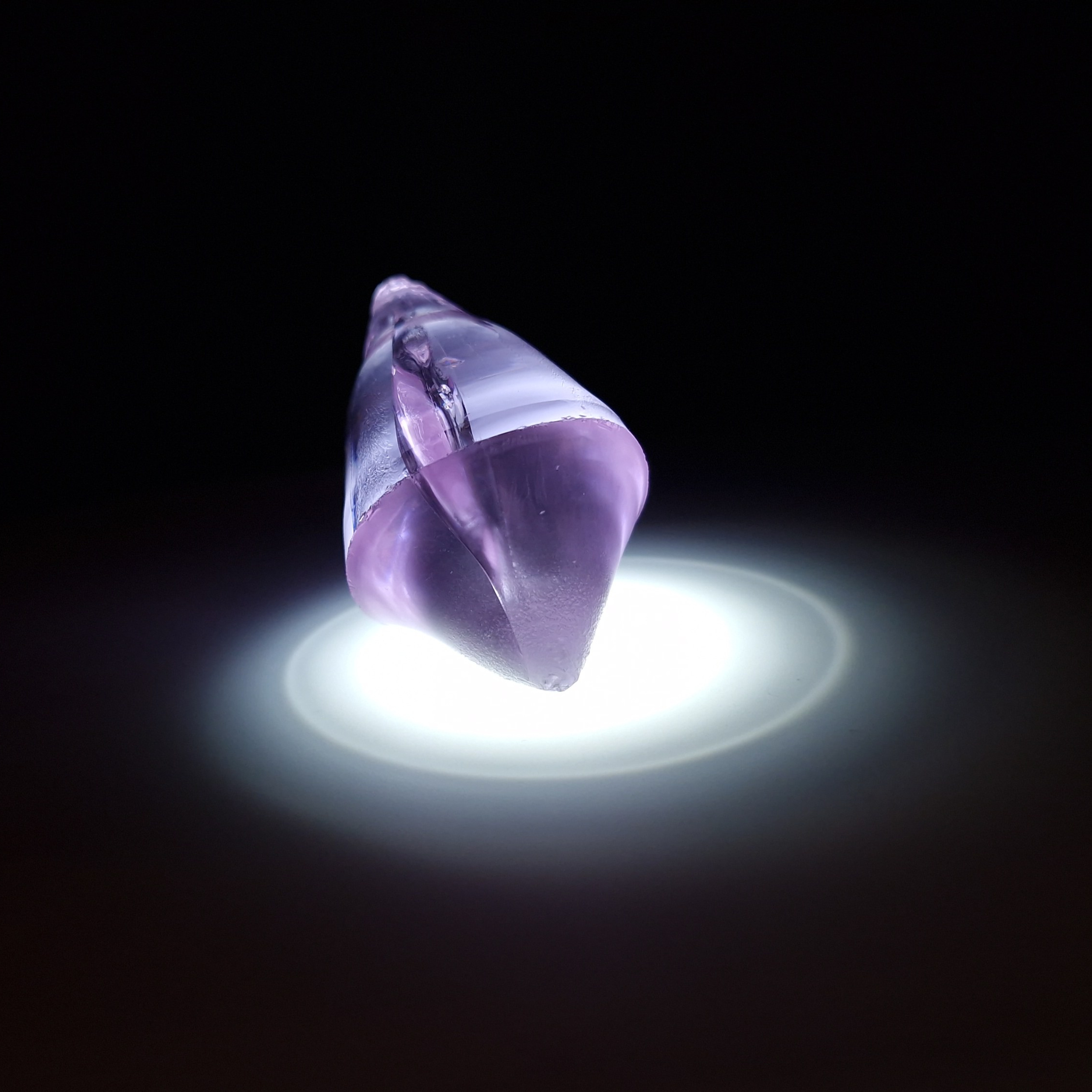 Редкий камень гранат. YAG garnet иттрий алюминиевый гранат ИАГ