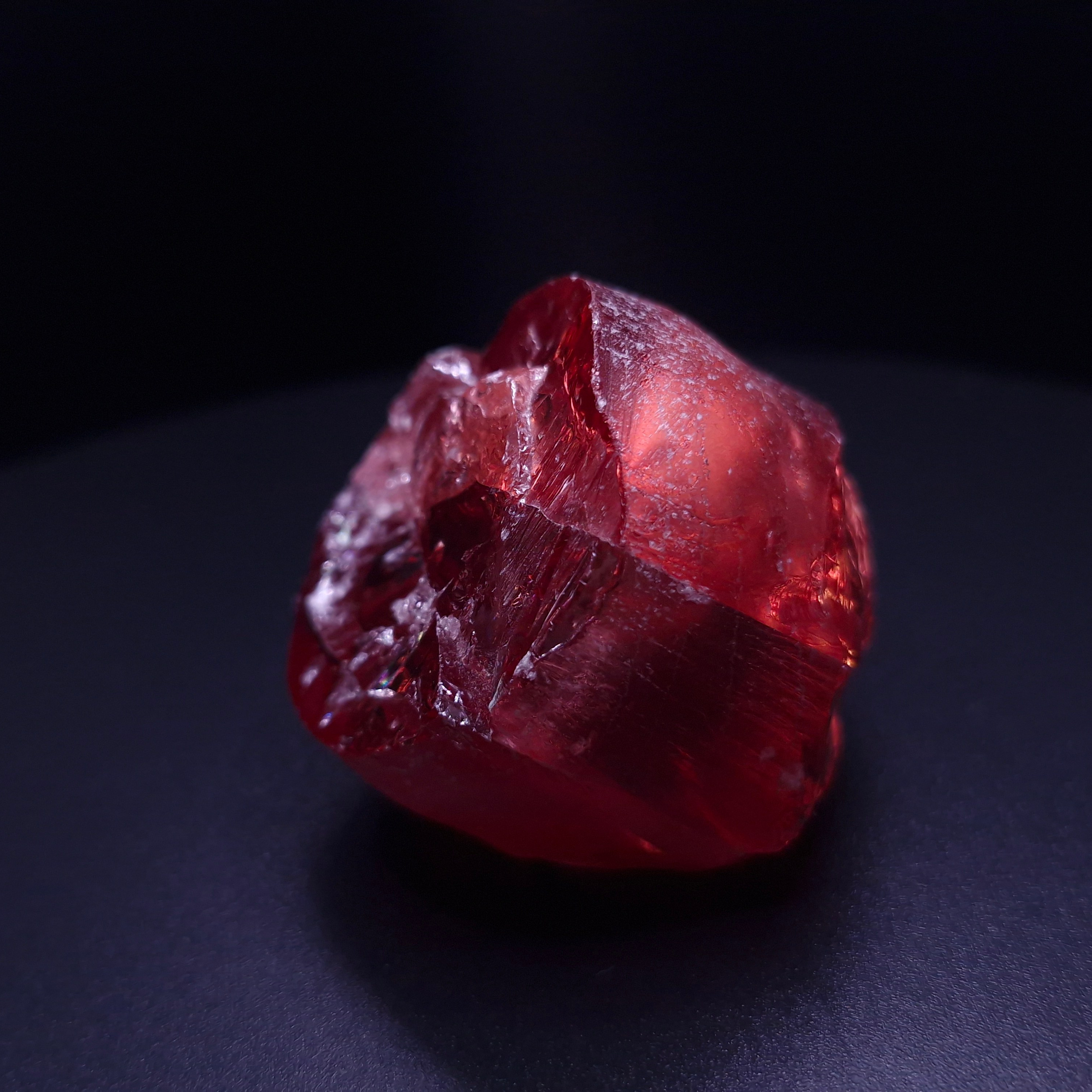 АИГ YAG красный. YAG garnet иттрий алюминиевый гранат ИАГ