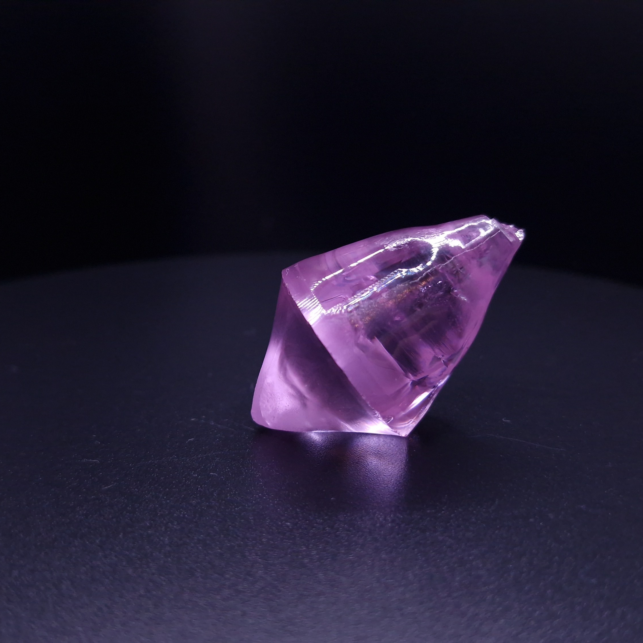 Редкий камень гранат. YAG garnet иттрий алюминиевый гранат ИАГ