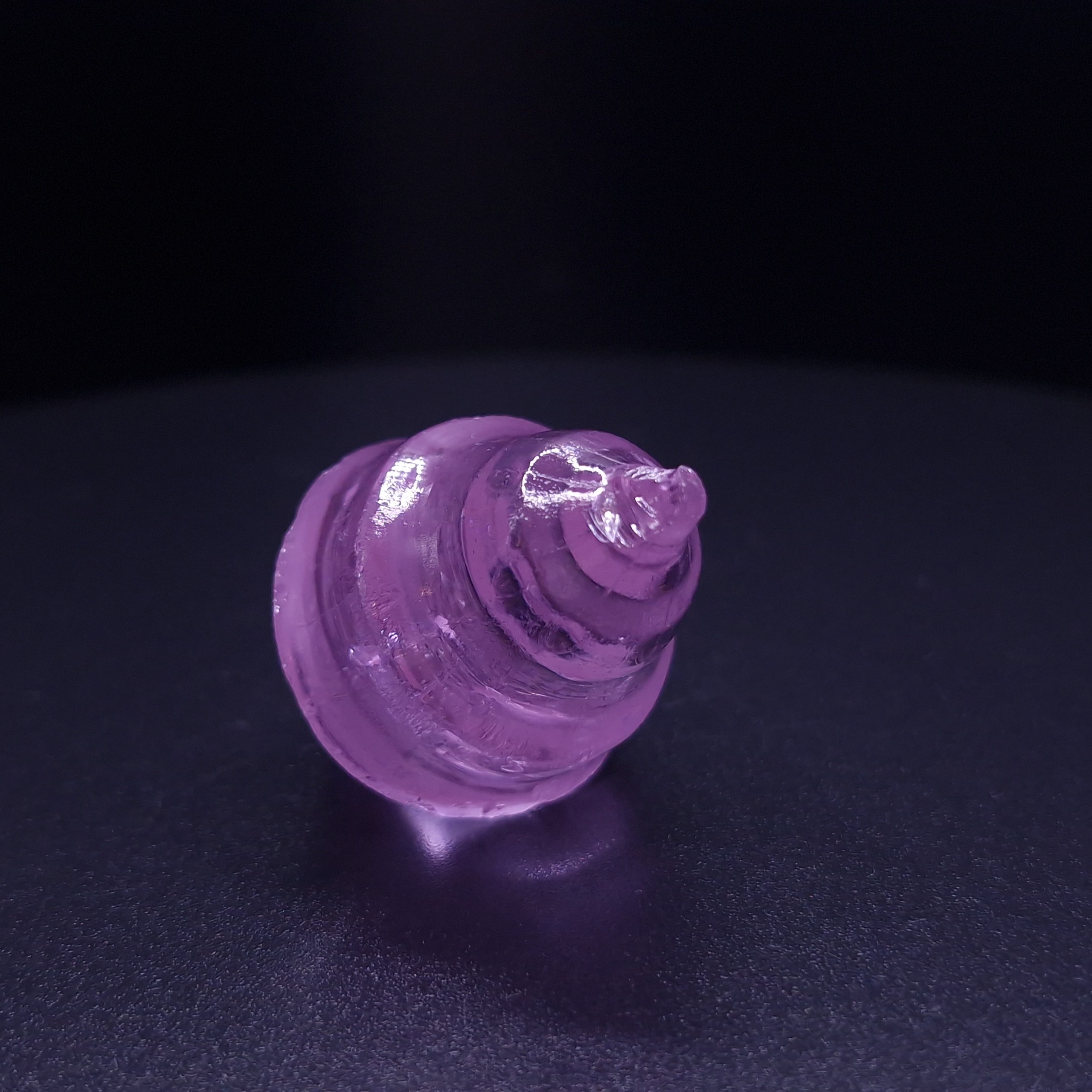 Фиолетовый камень гранат garnet purple. YAG garnet иттрий алюминиевый гранат ИАГ