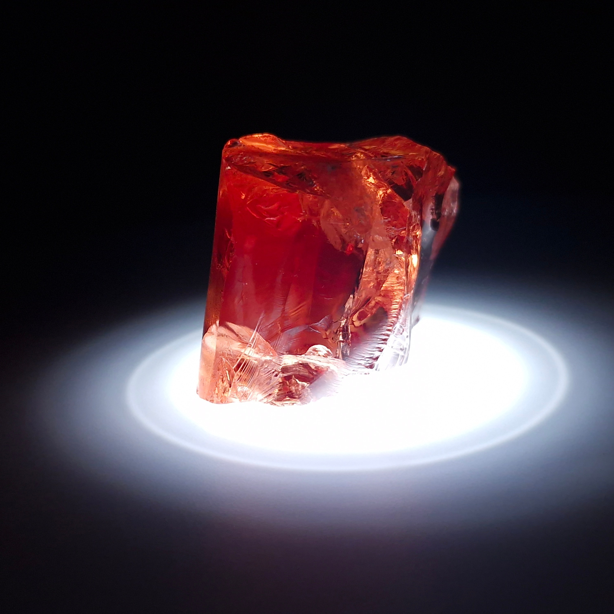 Алюмо-иттриевый гранат. YAG garnet иттрий алюминиевый гранат ИАГ