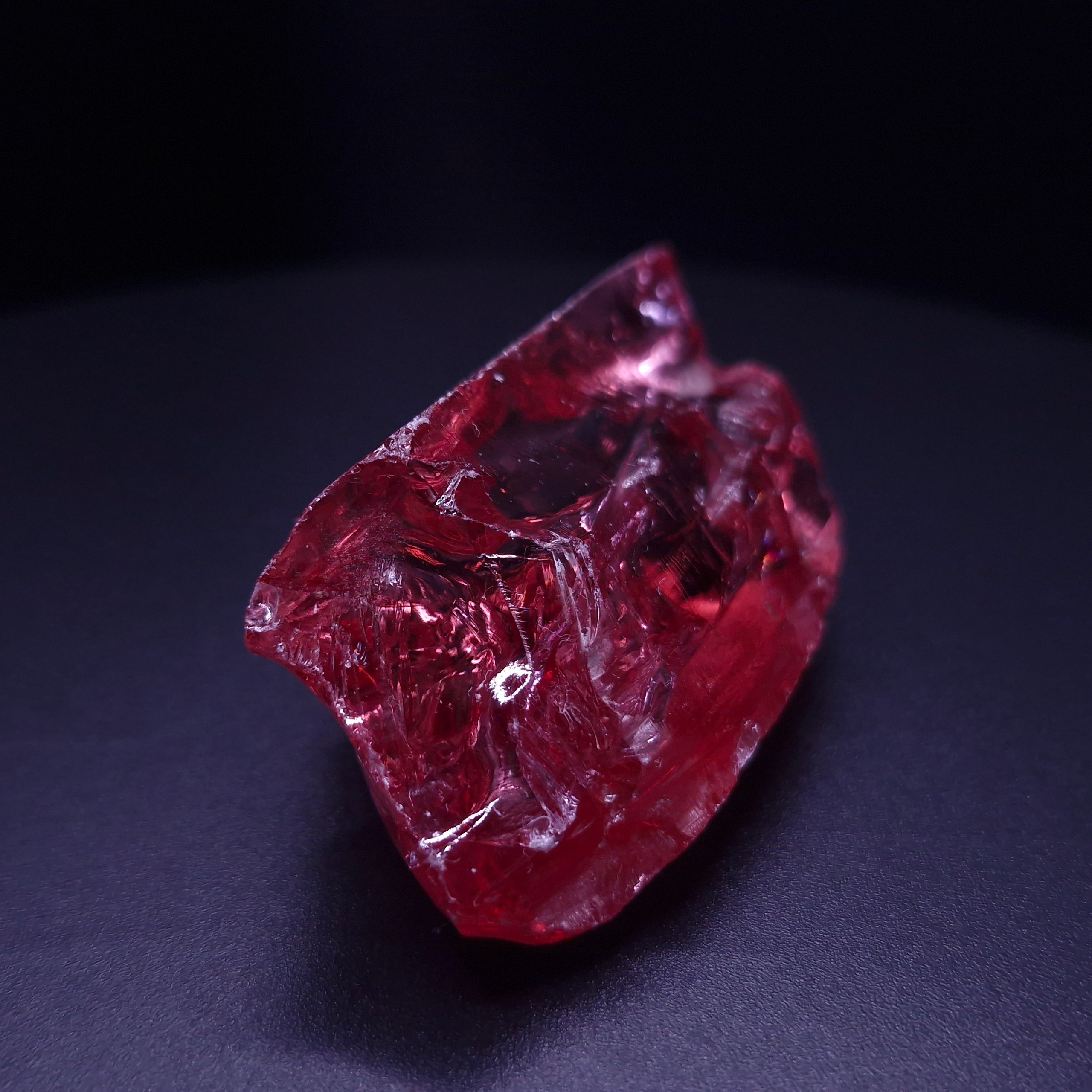 Иттрий алюминиевый гранат. YAG garnet иттрий алюминиевый гранат ИАГ