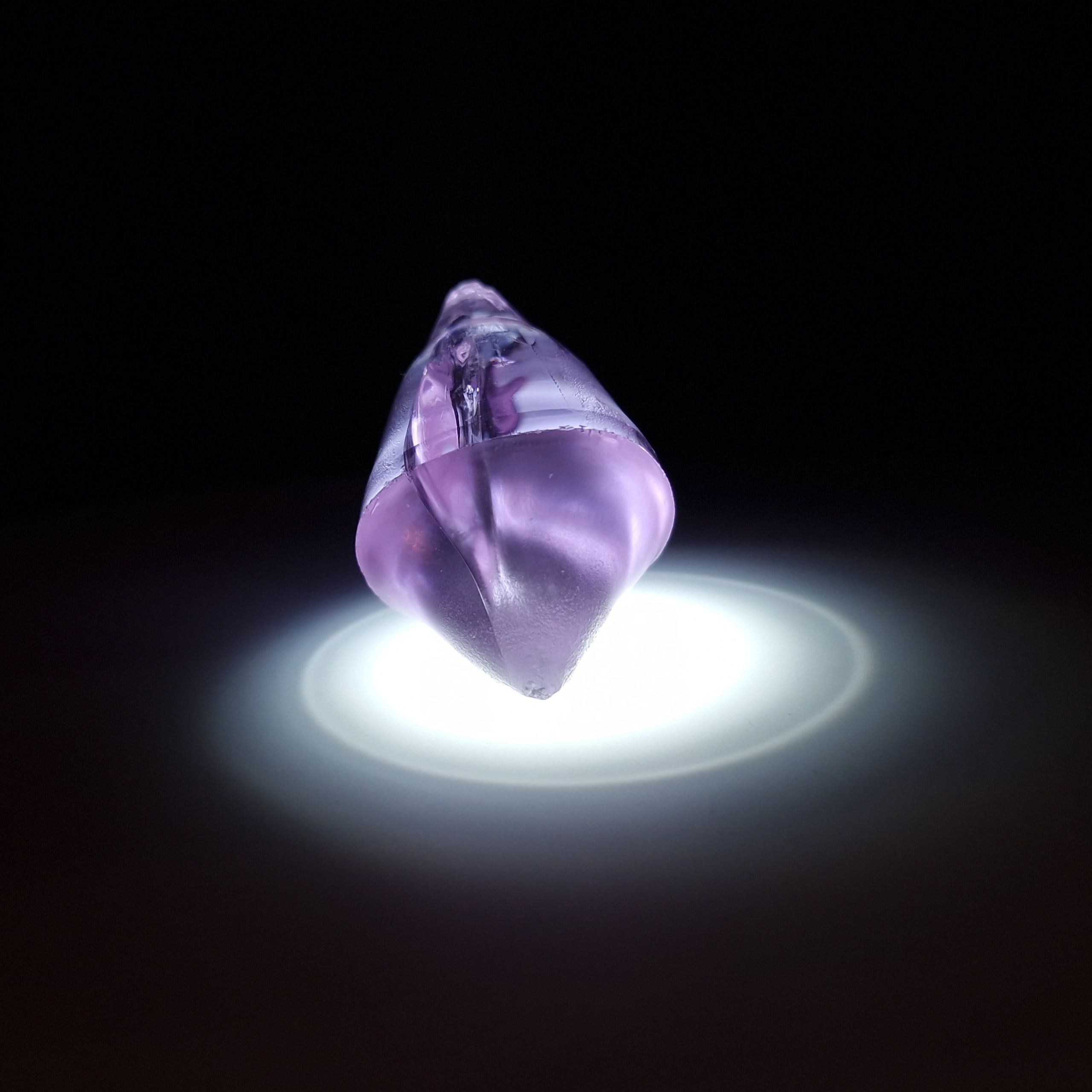 Редкий камень гранат. YAG garnet иттрий алюминиевый гранат ИАГ