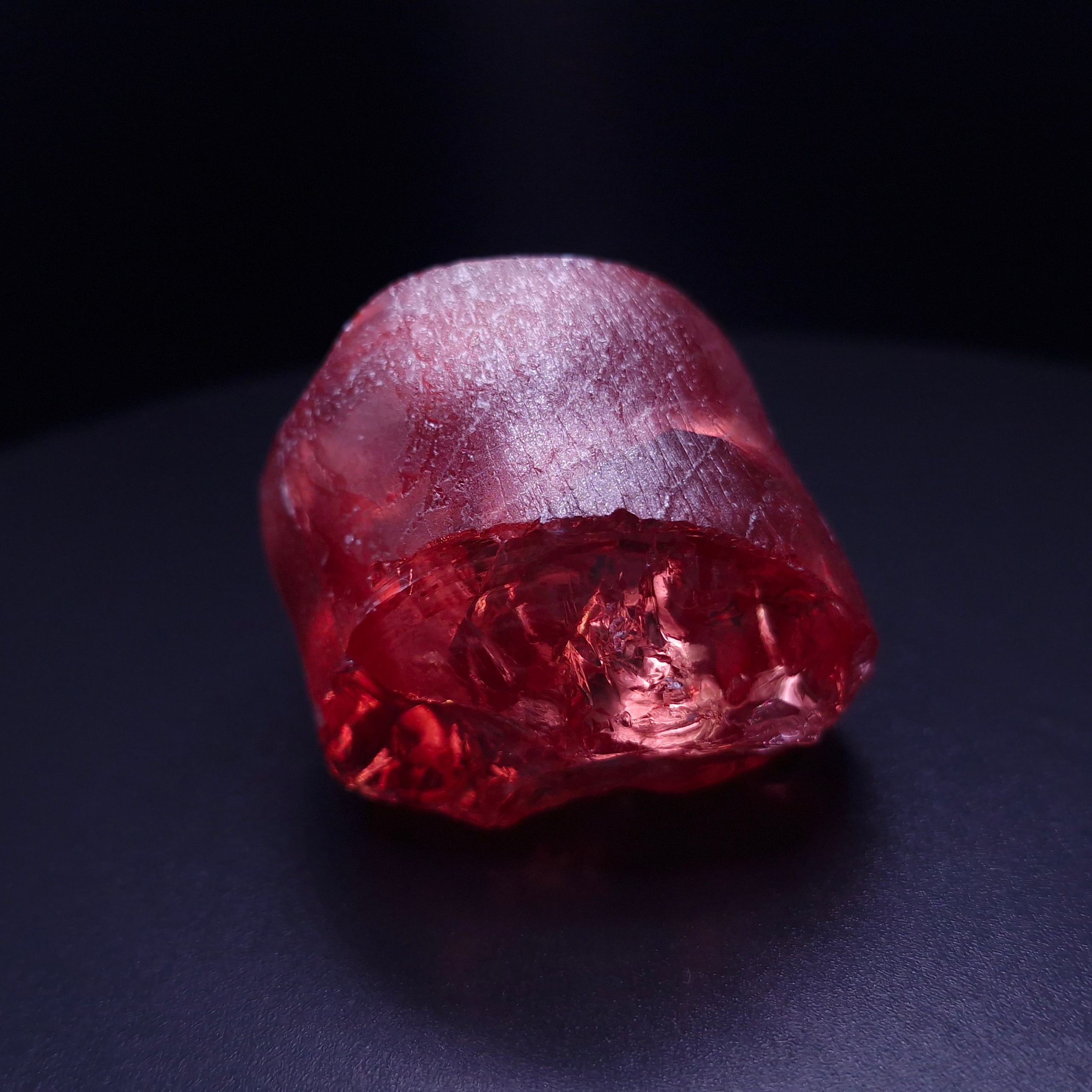 АИГ YAG красный. YAG garnet иттрий алюминиевый гранат ИАГ