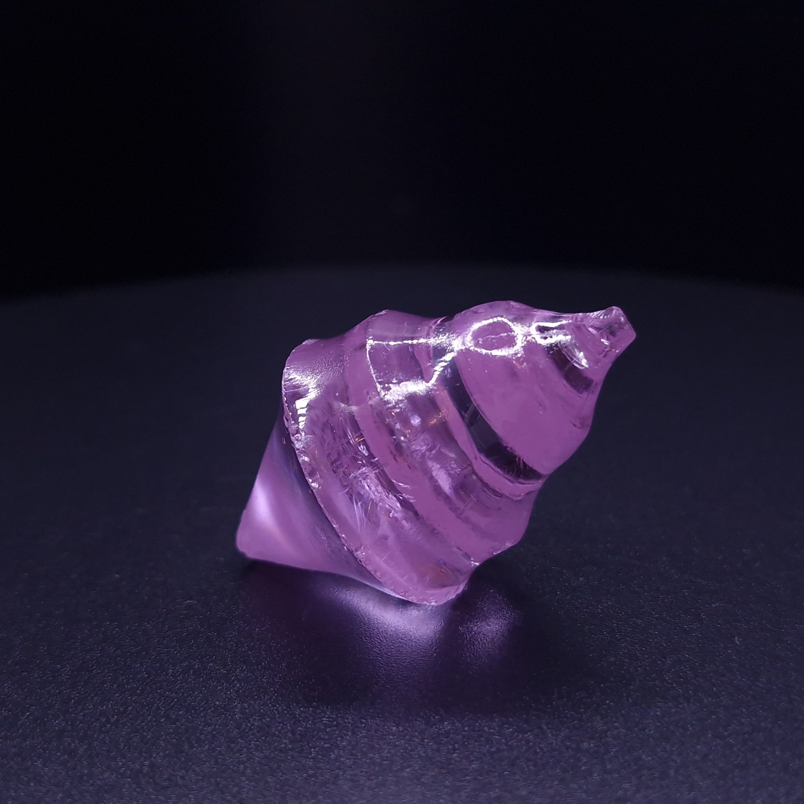 Фиолетовый камень гранат garnet purple. YAG garnet иттрий алюминиевый гранат ИАГ