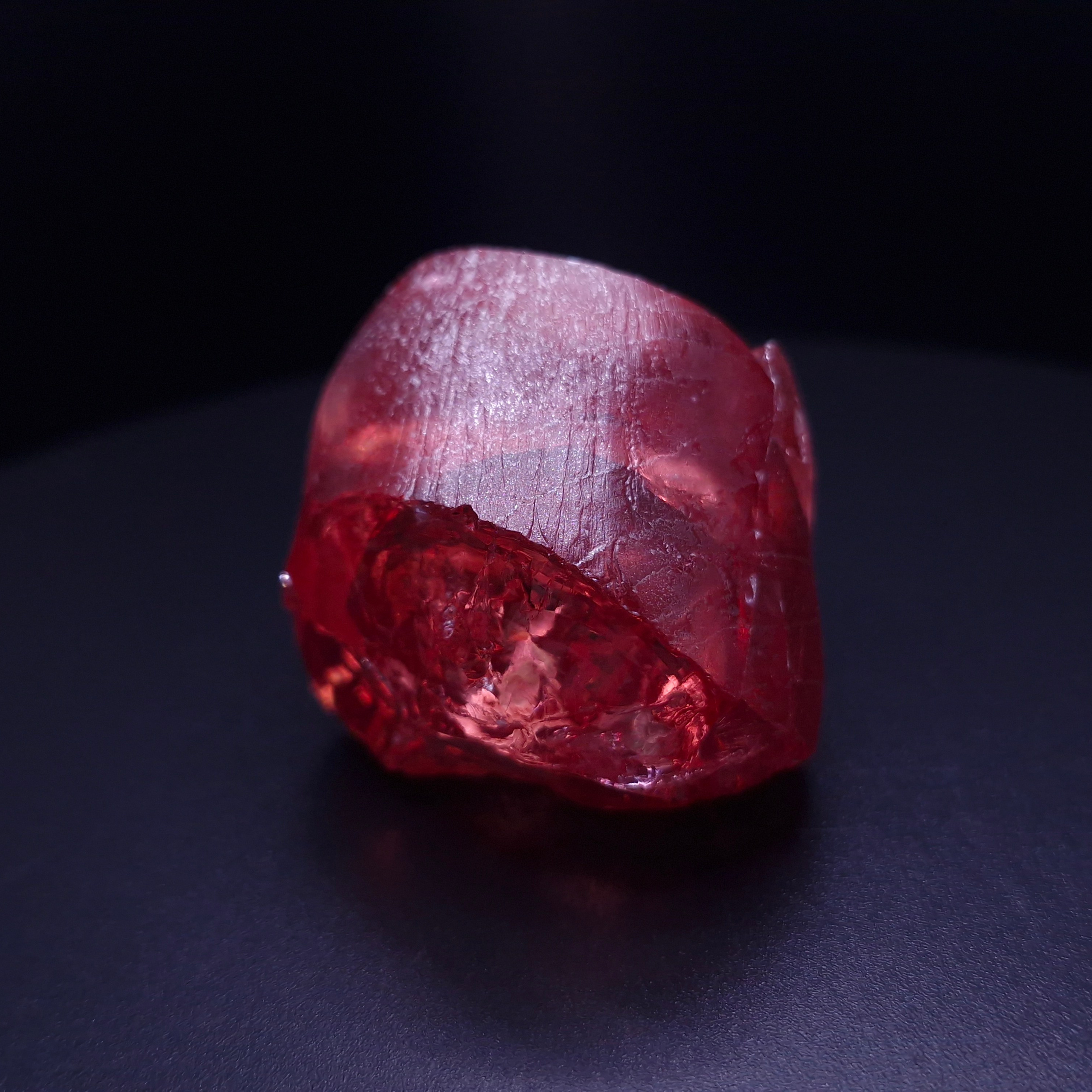 АИГ YAG красный. YAG garnet иттрий алюминиевый гранат ИАГ