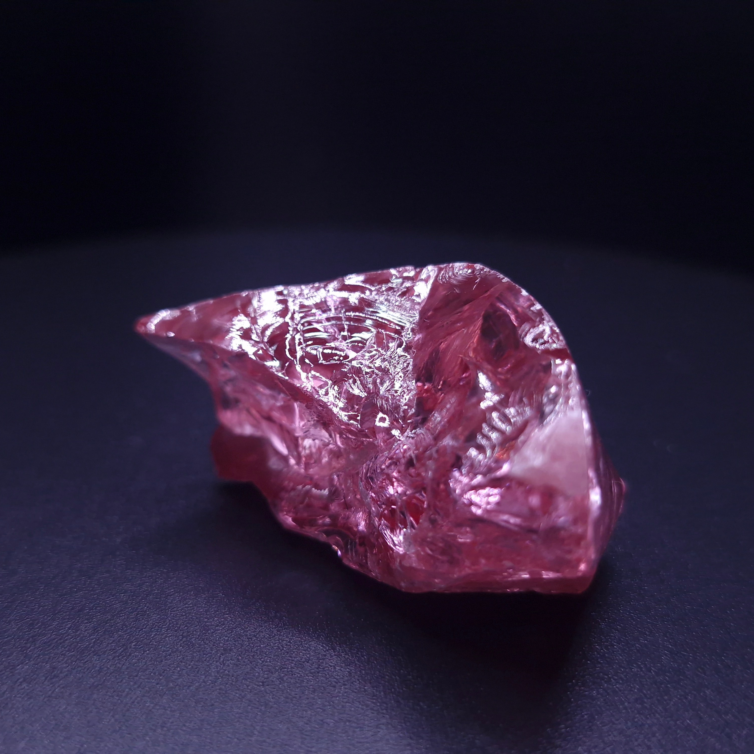 YAG Yttrium Aluminum Garnet красный. YAG garnet иттрий алюминиевый гранат ИАГ