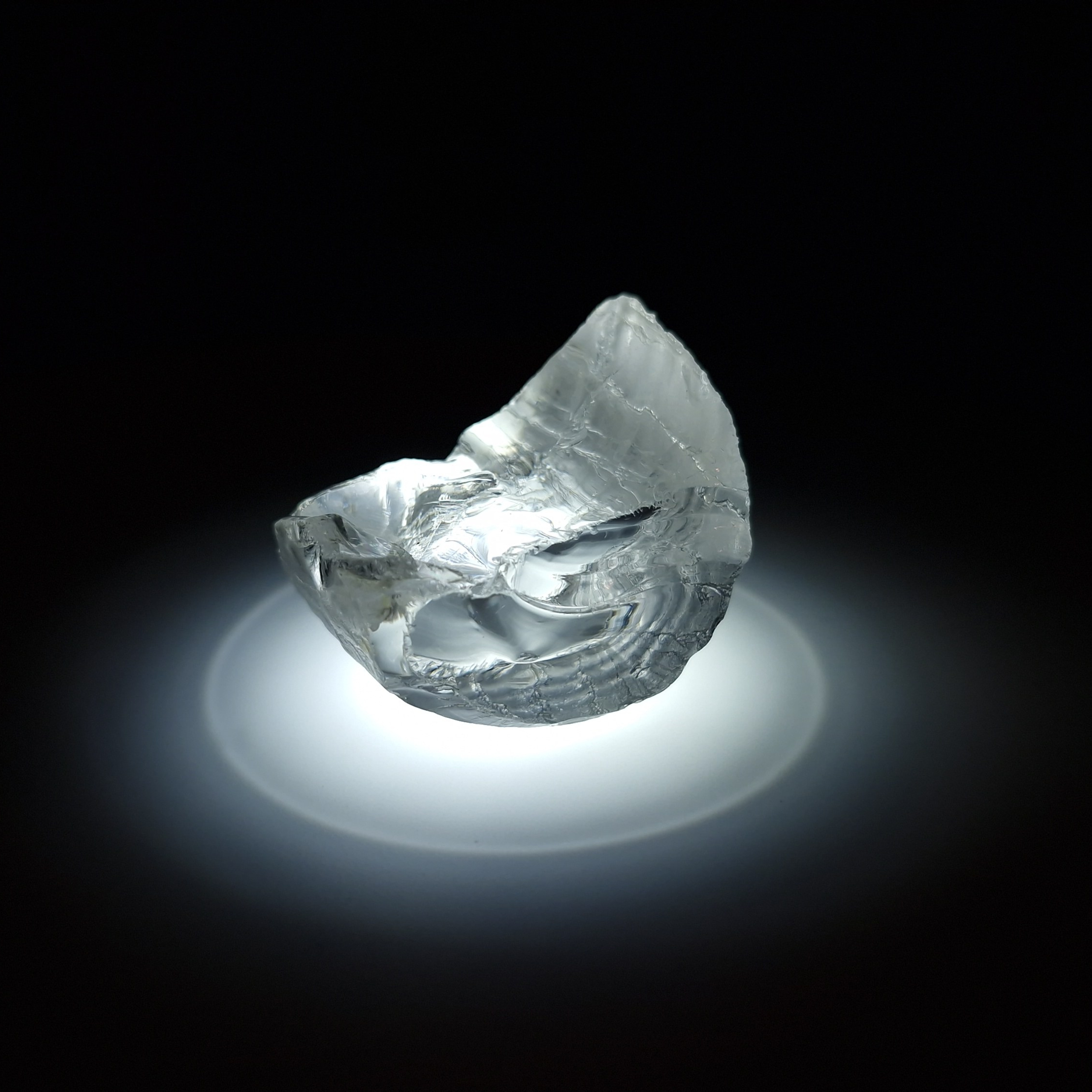 White YAG garnet 167 carats. YAG garnet иттрий алюминиевый гранат ИАГ