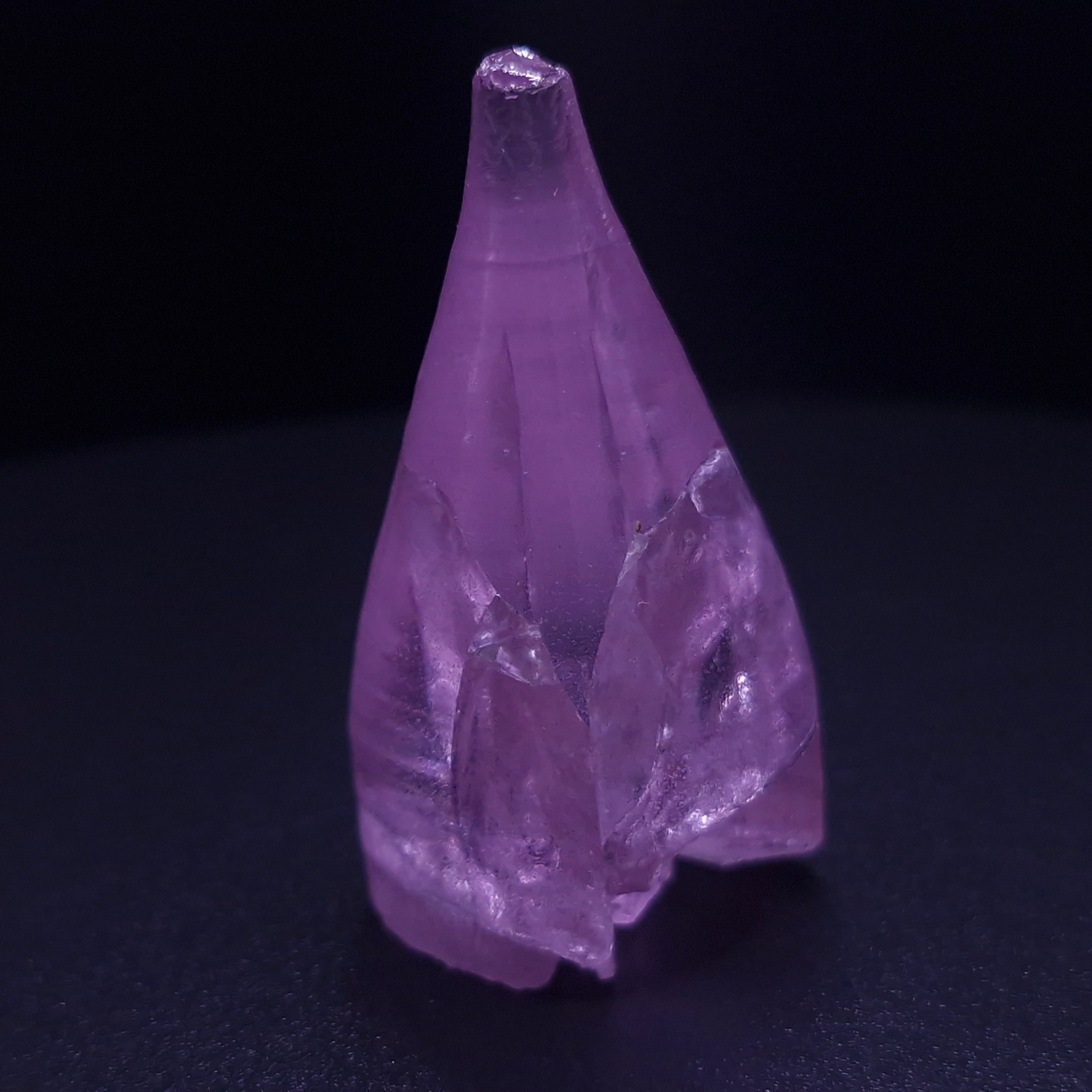 Искусственный гранат YAG. YAG garnet иттрий алюминиевый гранат ИАГ