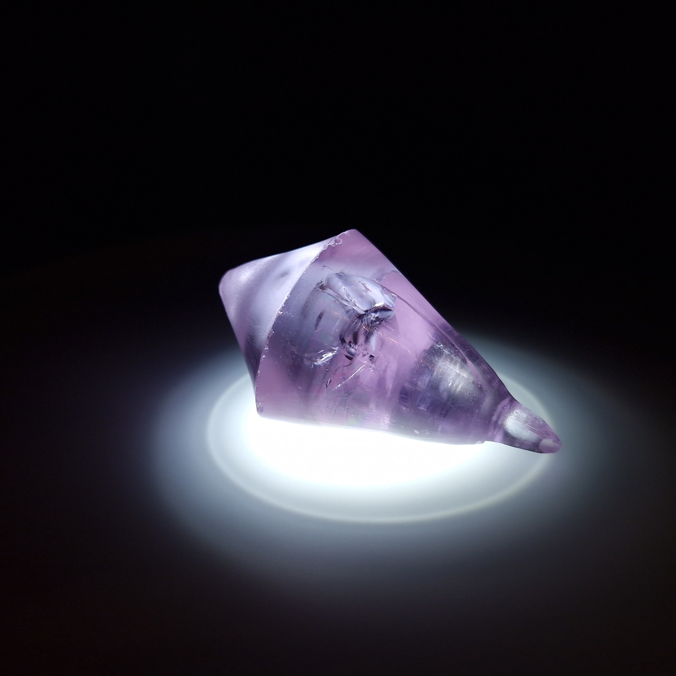 Алюмо иттриевый гранат. YAG garnet иттрий алюминиевый гранат ИАГ