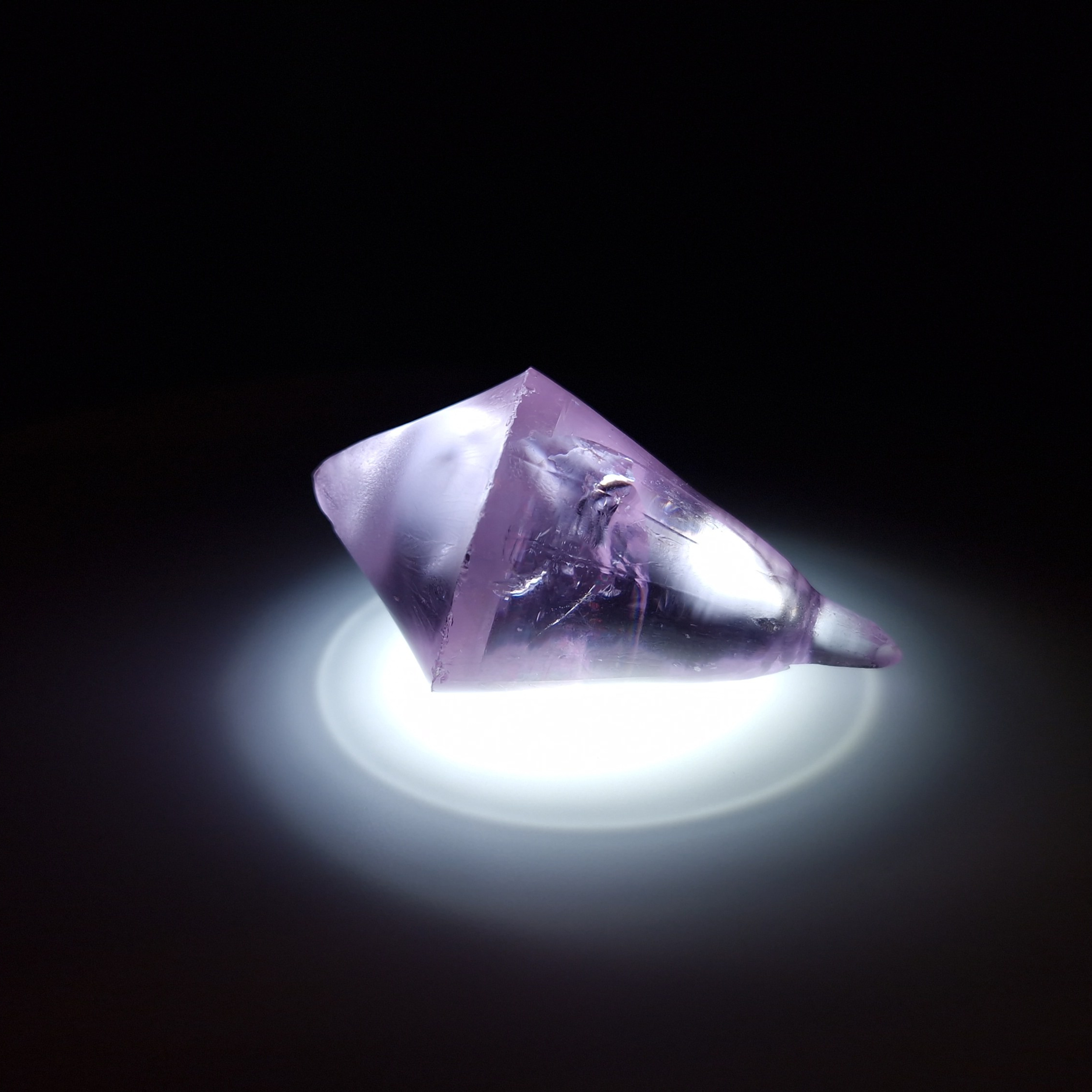 Алюмо иттриевый гранат. YAG garnet иттрий алюминиевый гранат ИАГ