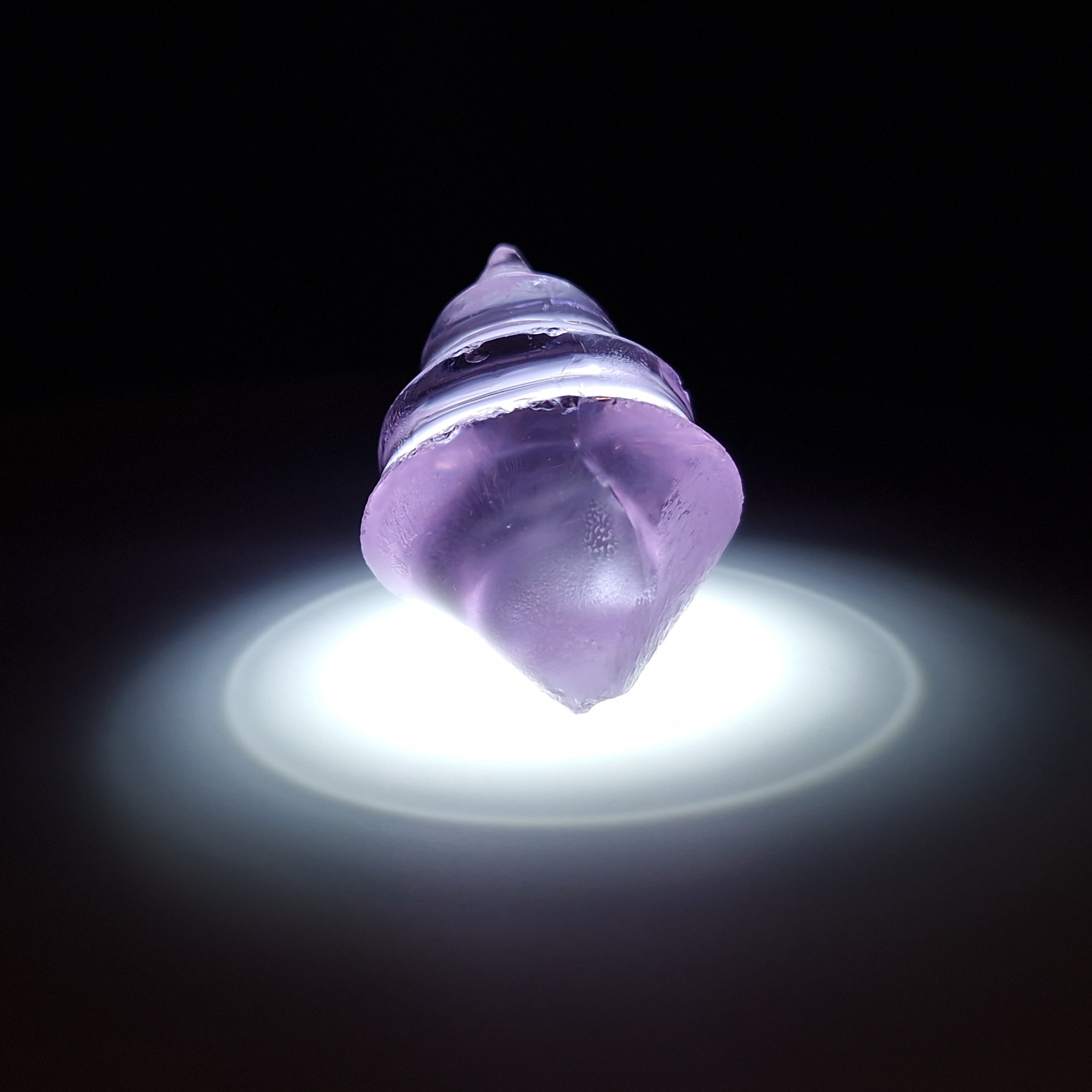 Фиолетовый камень гранат garnet purple. YAG garnet иттрий алюминиевый гранат ИАГ