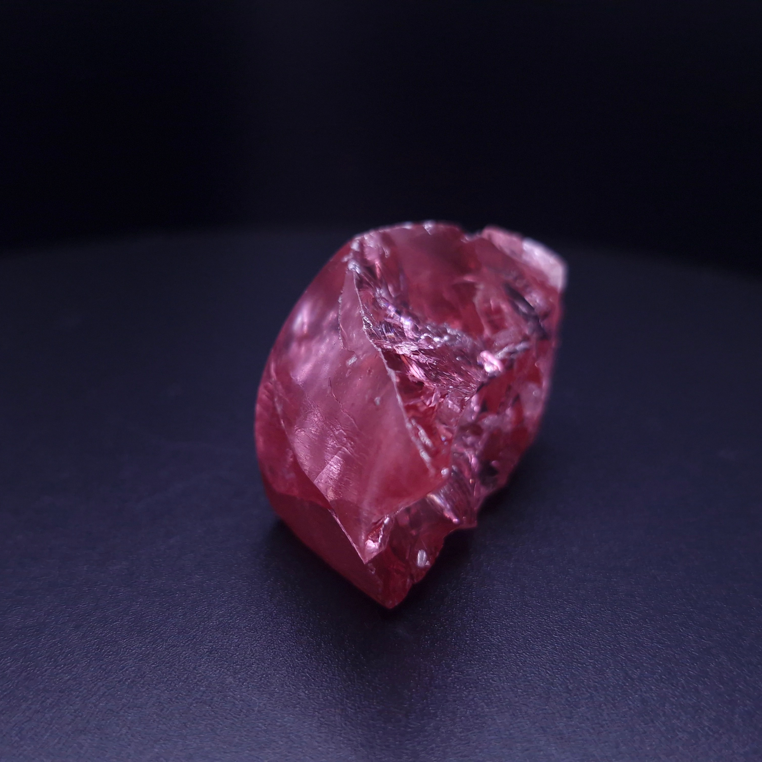 YAG Yttrium Aluminum Garnet красный. YAG garnet иттрий алюминиевый гранат ИАГ