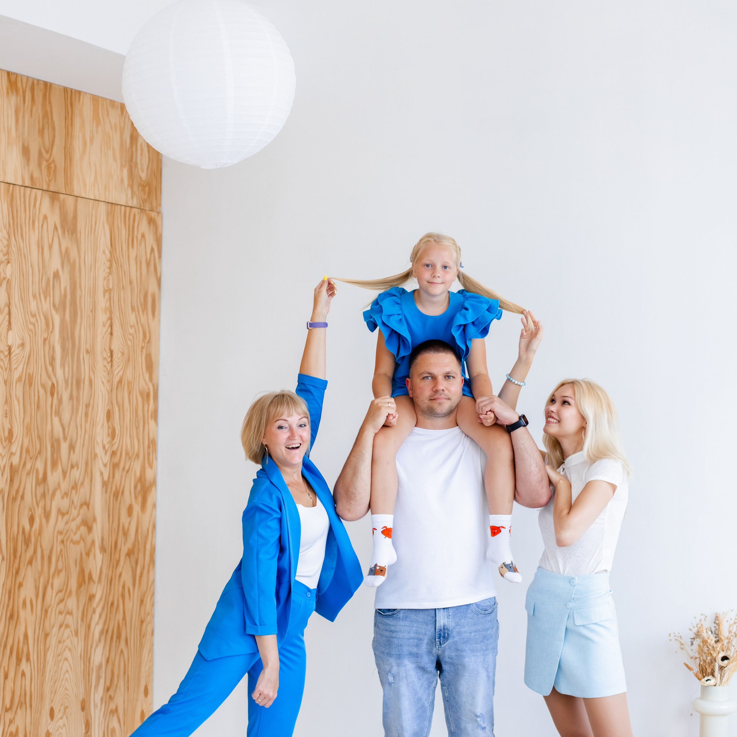 Виталий, Анастасия, Лидия и&nbsp;Полина