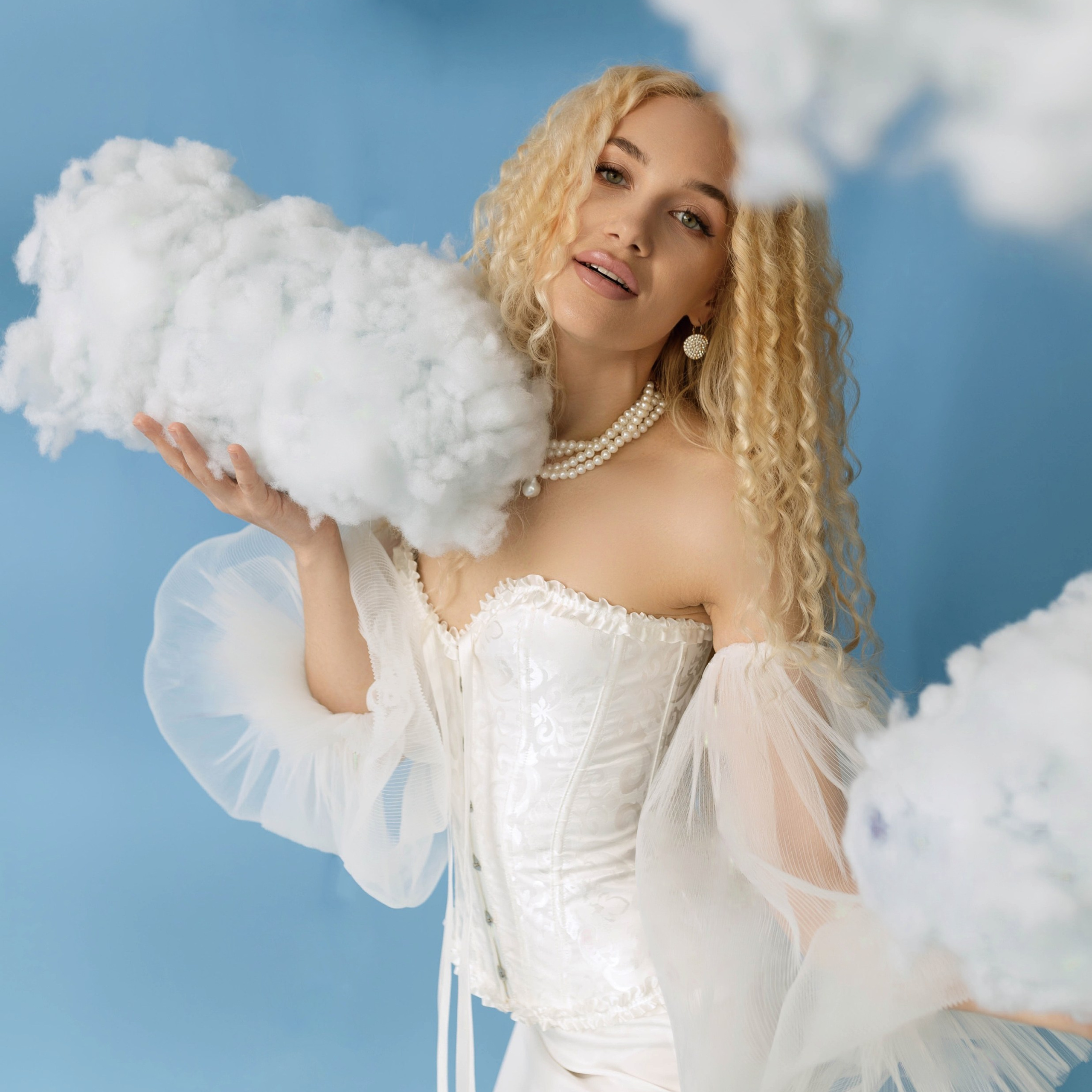 Публикации в журналах. Anika Moc