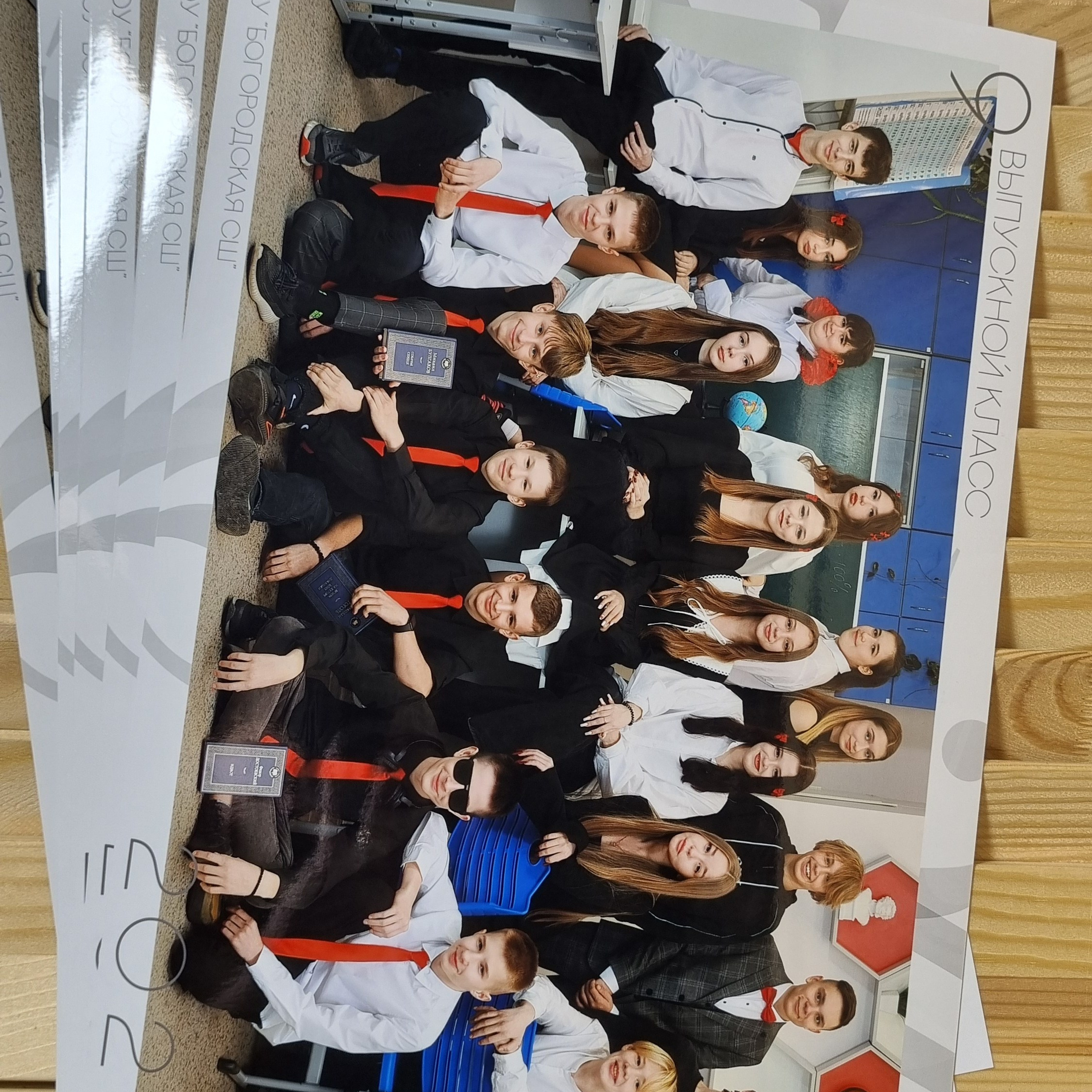 Фото готовых выпускных альбомов для детского сада и школы в Иваново Ярославле Костроме Владимире. Выпускные альбомы в Иваново в детский сад и школу. Александр и Светлана Янкины