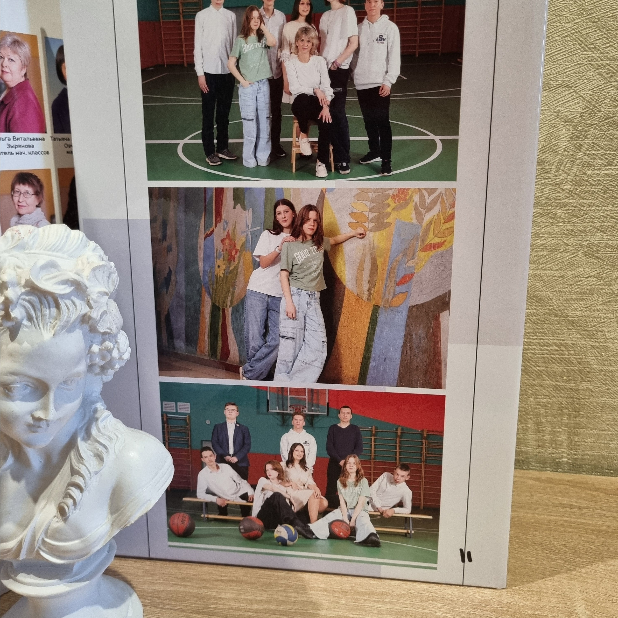 Фото готовых выпускных альбомов для детского сада и школы в Иваново Ярославле Костроме Владимире. Выпускные альбомы в Иваново в детский сад и школу. Александр и Светлана Янкины