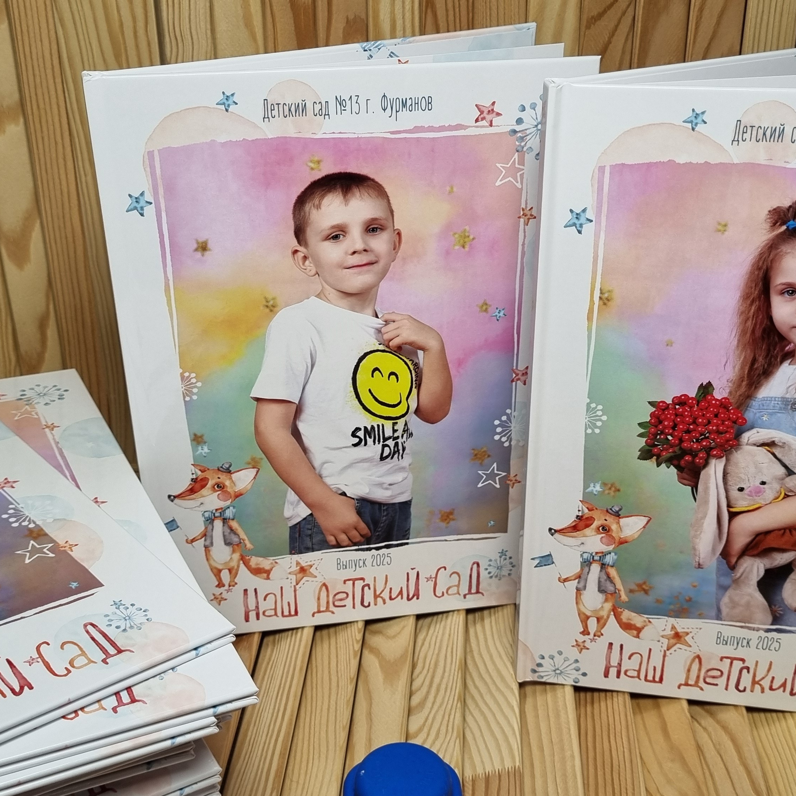 Фото готовых выпускных альбомов для детского сада и школы в Иваново Ярославле Костроме Владимире. Выпускные альбомы в Иваново в детский сад и школу. Александр и Светлана Янкины