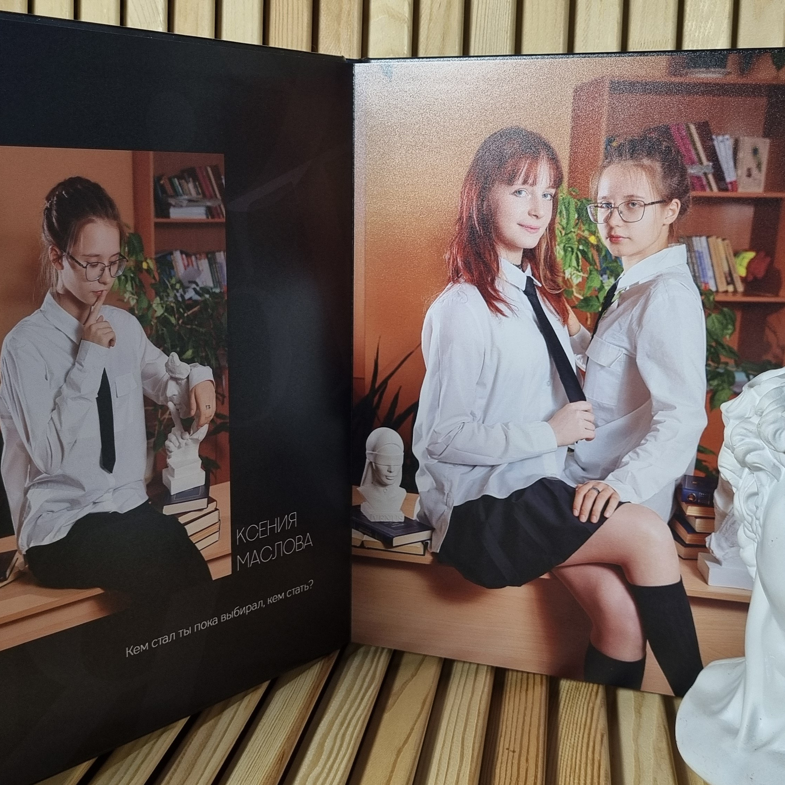 Фото готовых выпускных альбомов для детского сада и школы в Иваново Ярославле Костроме Владимире. Выпускные альбомы в Иваново в детский сад и школу. Александр и Светлана Янкины