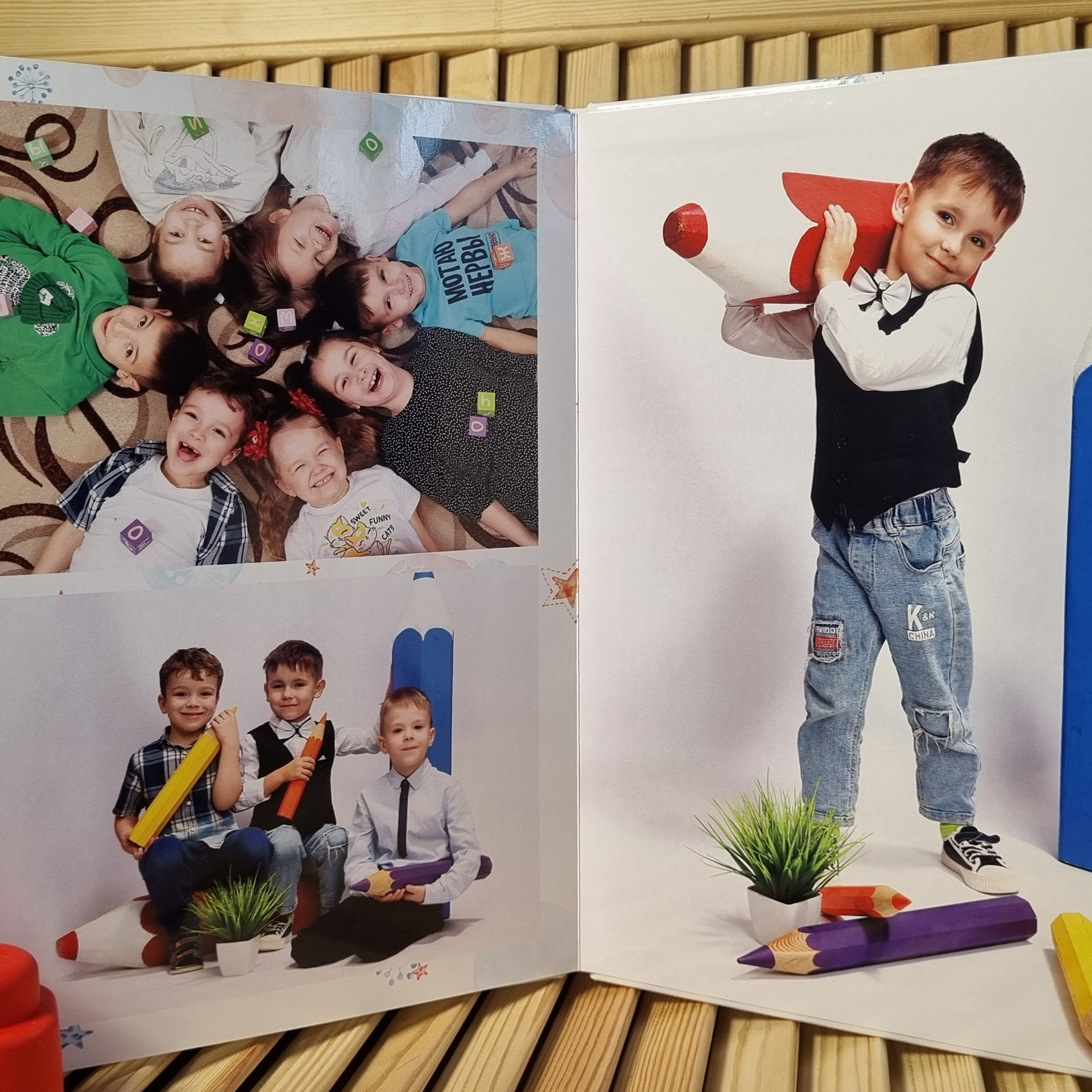 Фото готовых выпускных альбомов для детского сада и школы в Иваново Ярославле Костроме Владимире. Выпускные альбомы в Иваново в детский сад и школу. Александр и Светлана Янкины