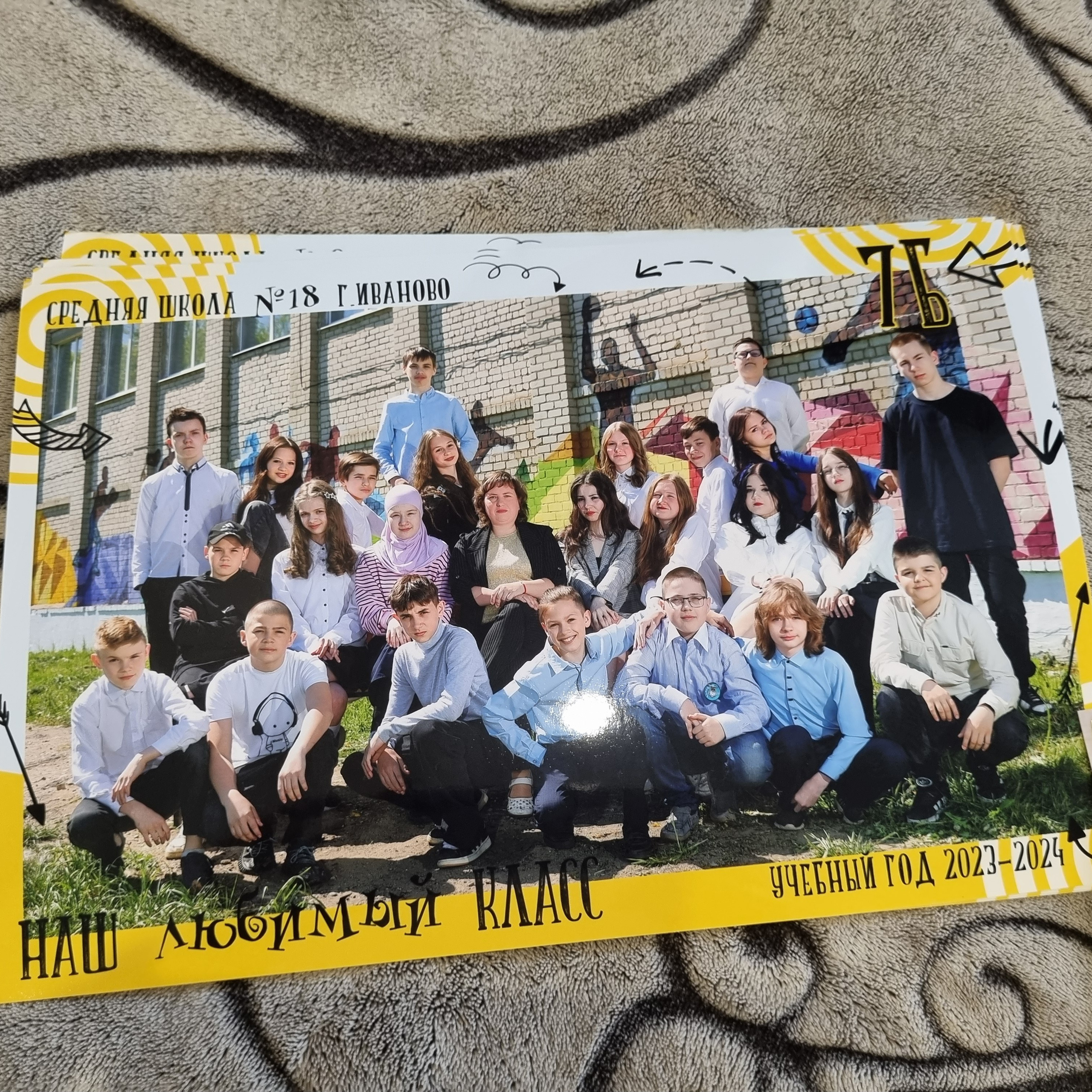 Фото готовых выпускных альбомов для детского сада и школы в Иваново Ярославле Костроме Владимире. Выпускные альбомы в Иваново в детский сад и школу. Александр и Светлана Янкины