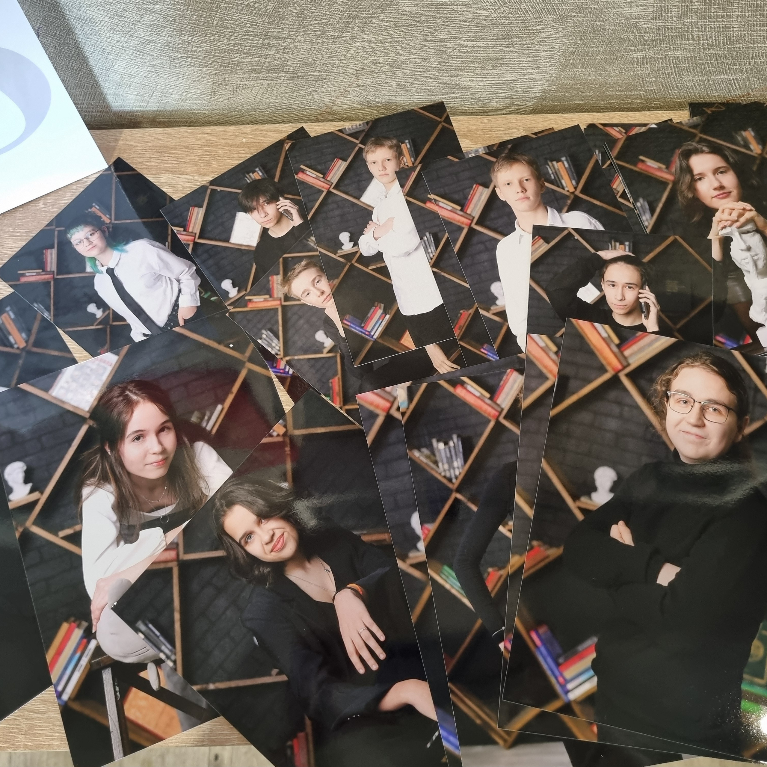 Фото готовых выпускных альбомов для детского сада и школы в Иваново Ярославле Костроме Владимире. Выпускные альбомы в Иваново в детский сад и школу. Александр и Светлана Янкины