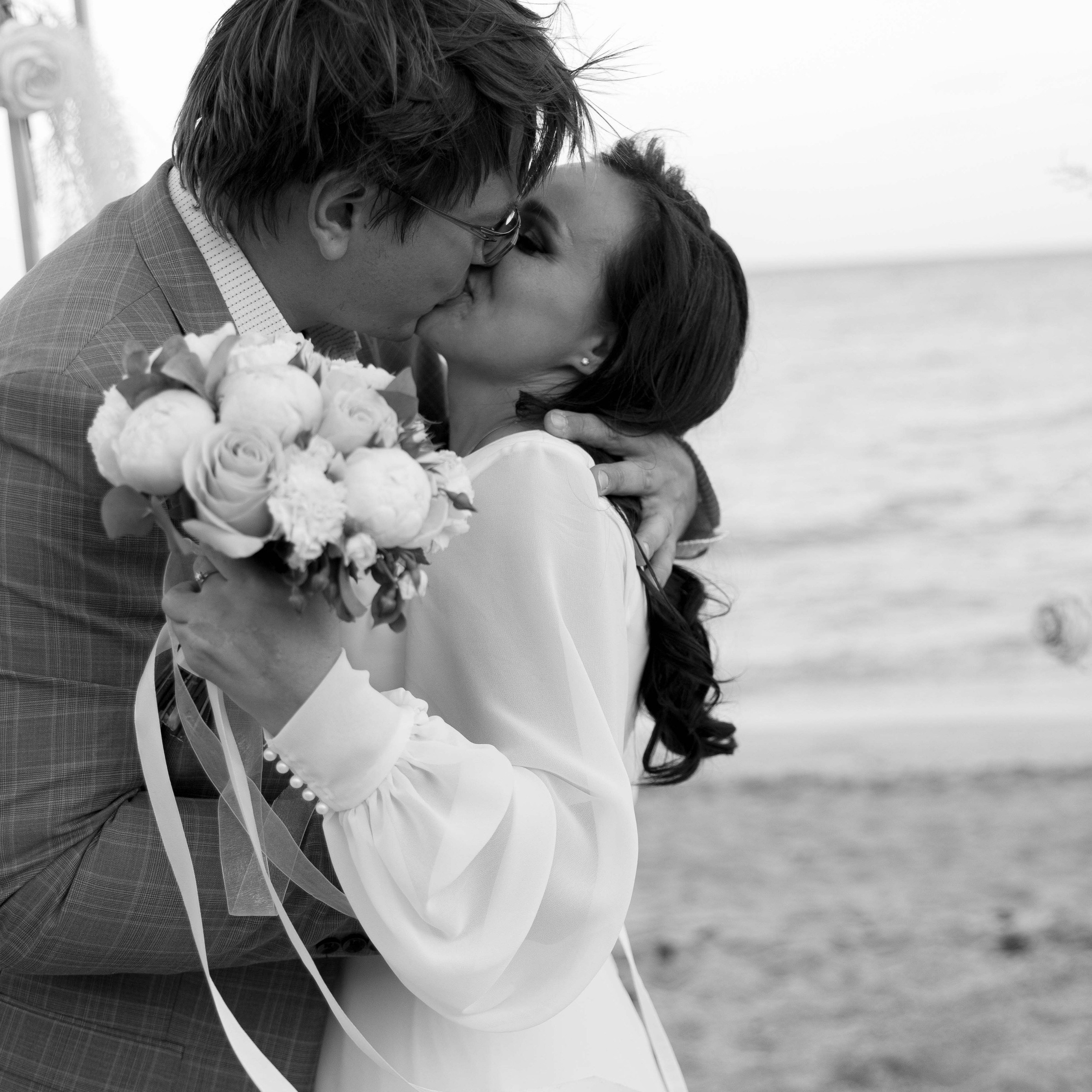 Отзывы о свадебном фотографе и видеографе в городе Кранодар, Ростов, Новороссийск, Сочи. Свадебный фотограф и видеограф Краснодар, Ростов, Сочи, Новороссийск